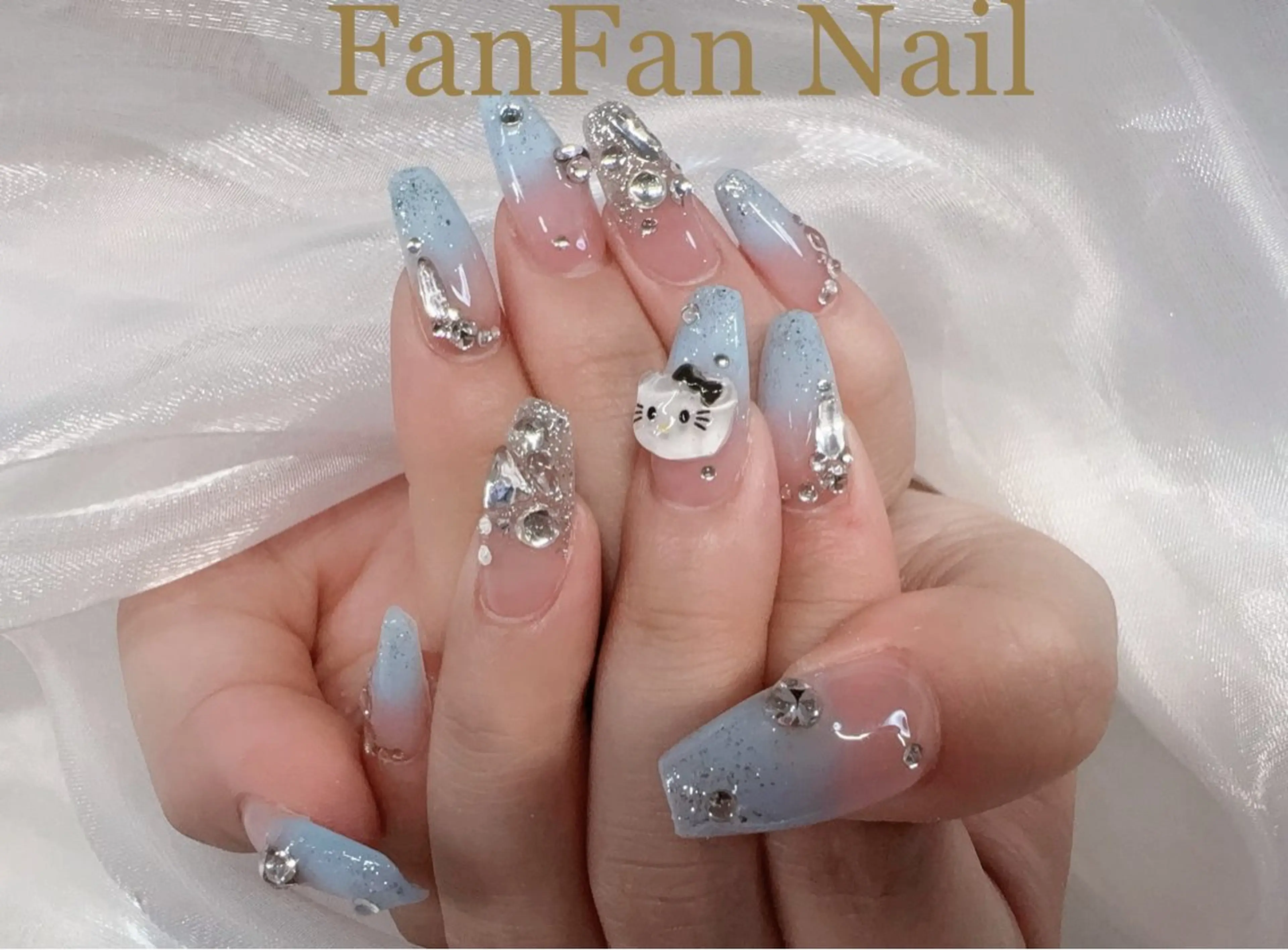 ネイル アートネイル オーロラネイル ガーリー キラキラネイル 韓国ネイル ハンドネイル KaKa FanFanNailのネイルデザイン