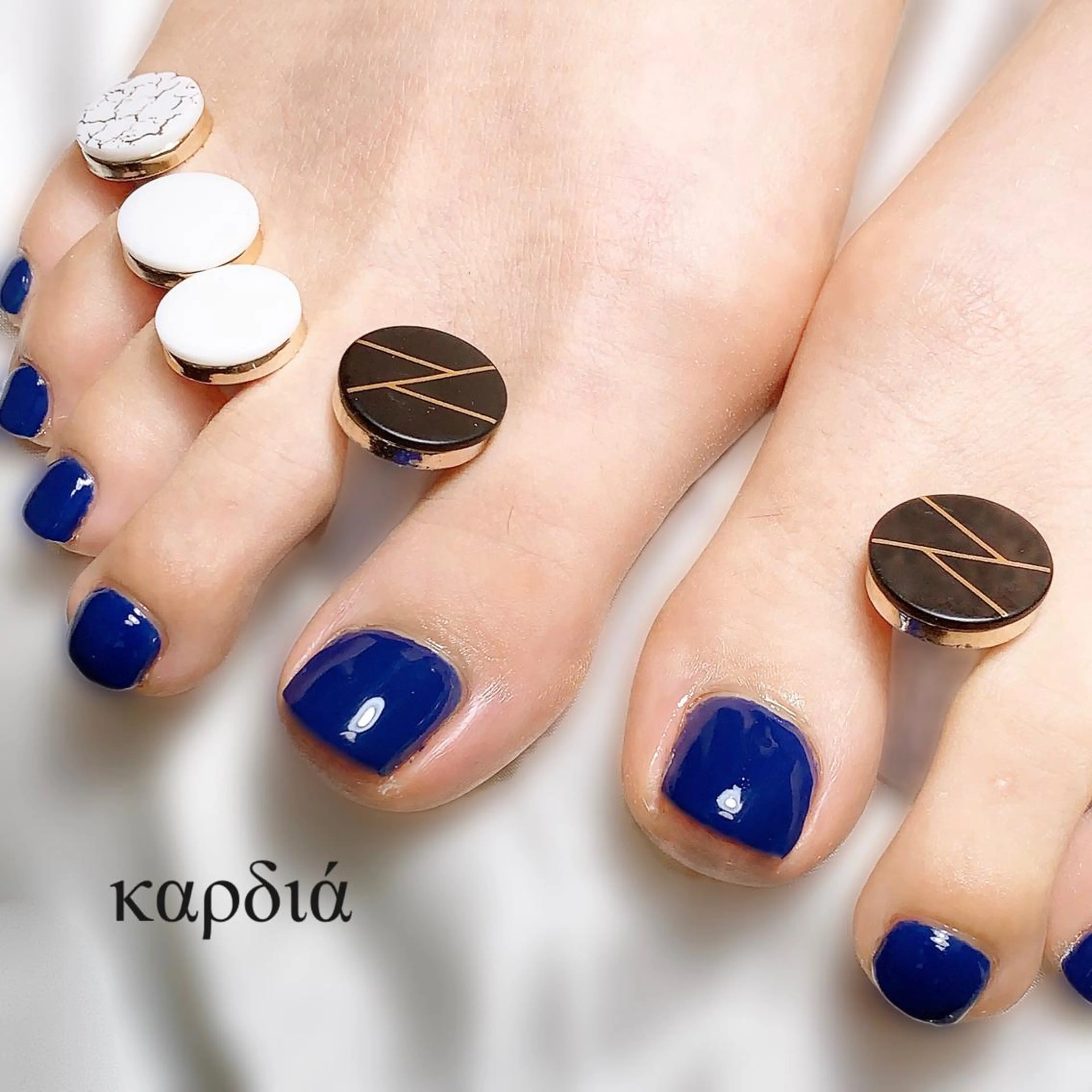 ネイル フットネイル καρδιά -ｶﾙﾃﾞｨｱ-のネイルデザイン