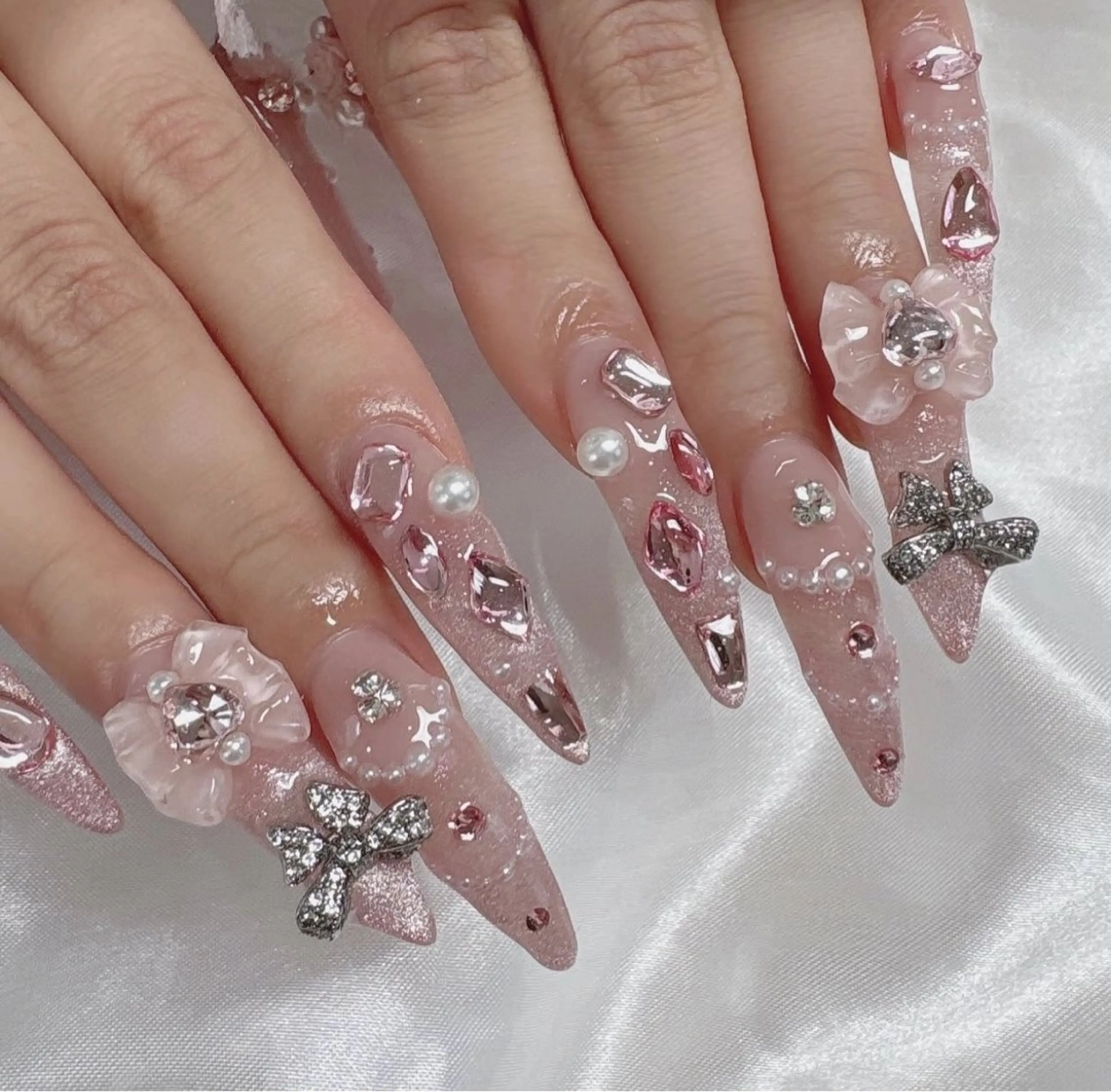 ミディアム ハンドネイル Pio Mielのネイルデザイン