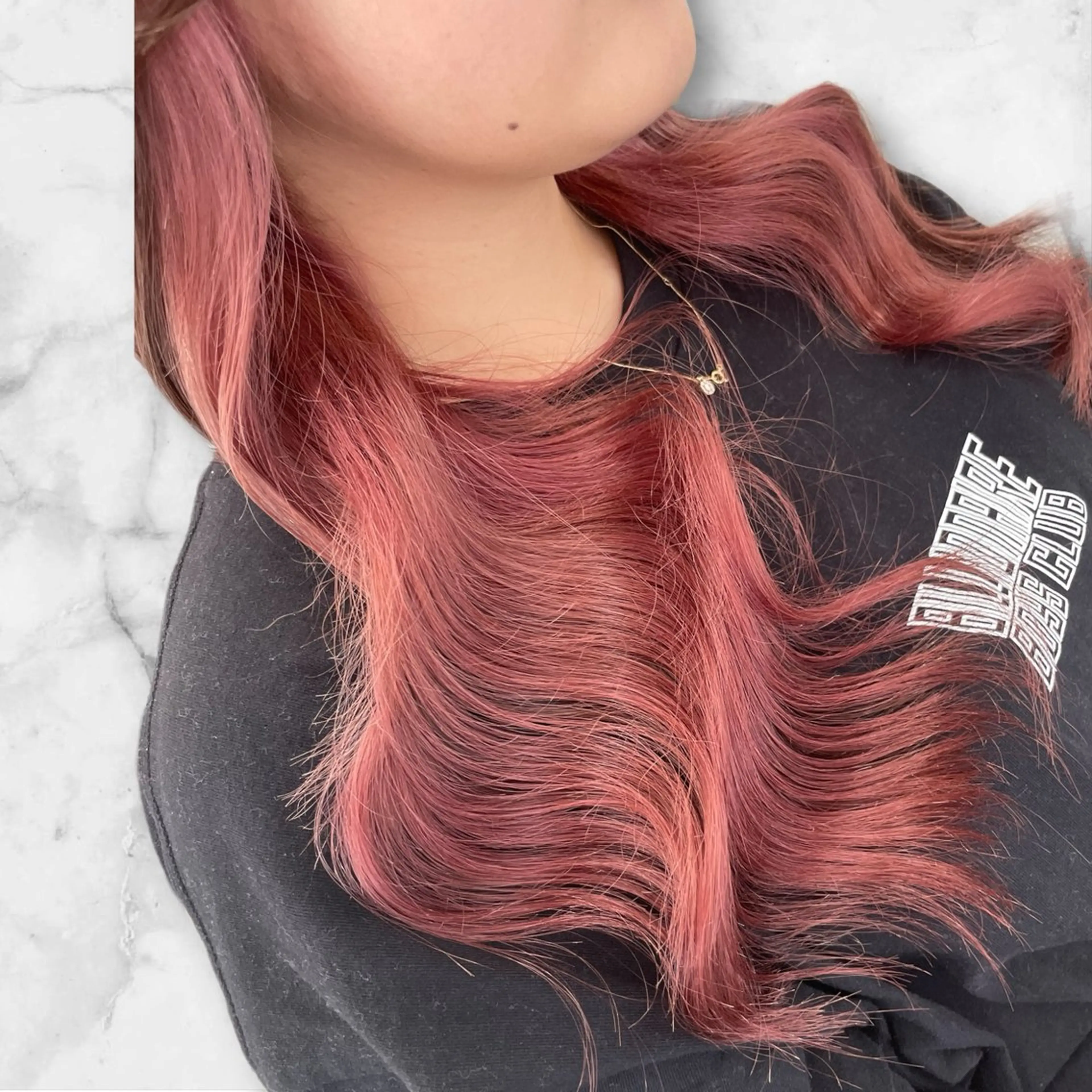 ロング カラー ブリーチ インナーカラー ピンクカラー セルバ所属・HIRORO ブリーチ/ハイトーンのヘアスタイル