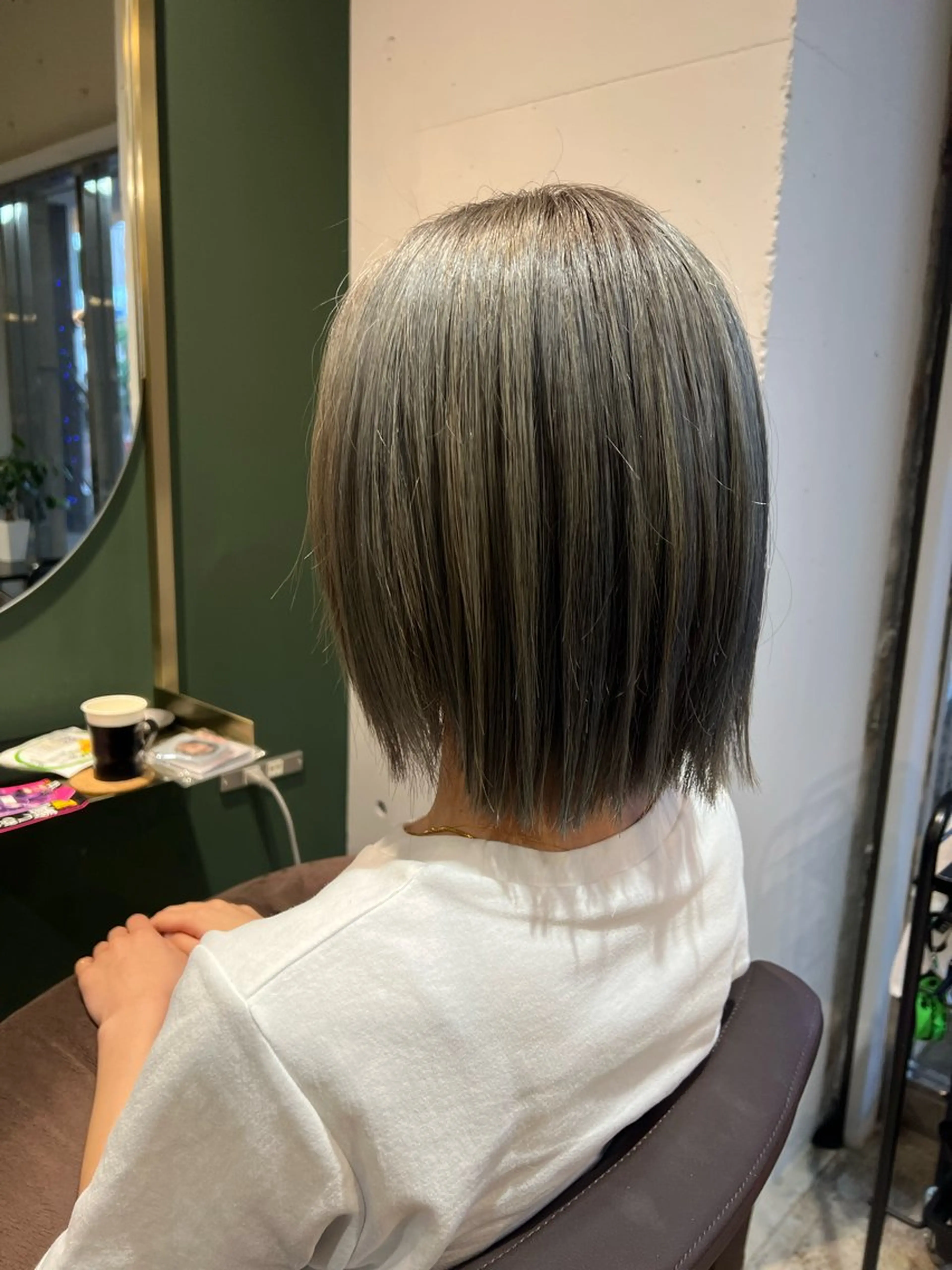 ミディアム カラー グレージュ オリーブグレージュ オリーブグレー ヘアカラー トリートメント ヘッドスパ カラースペシャリスト しょう🧑🏼‍🎨のヘアスタイル