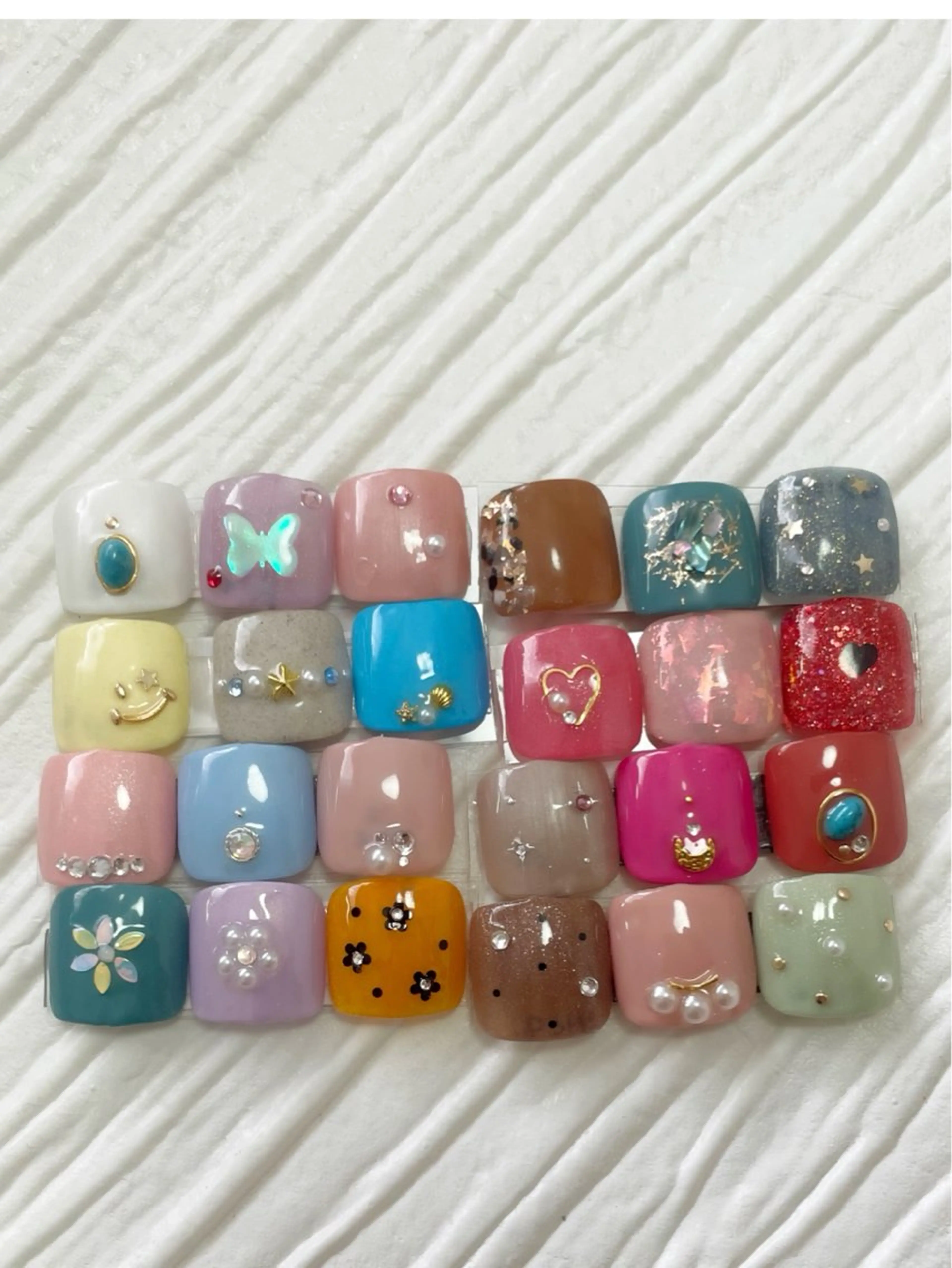 ネイル アートネイル フットネイル HARU KAのネイルデザイン