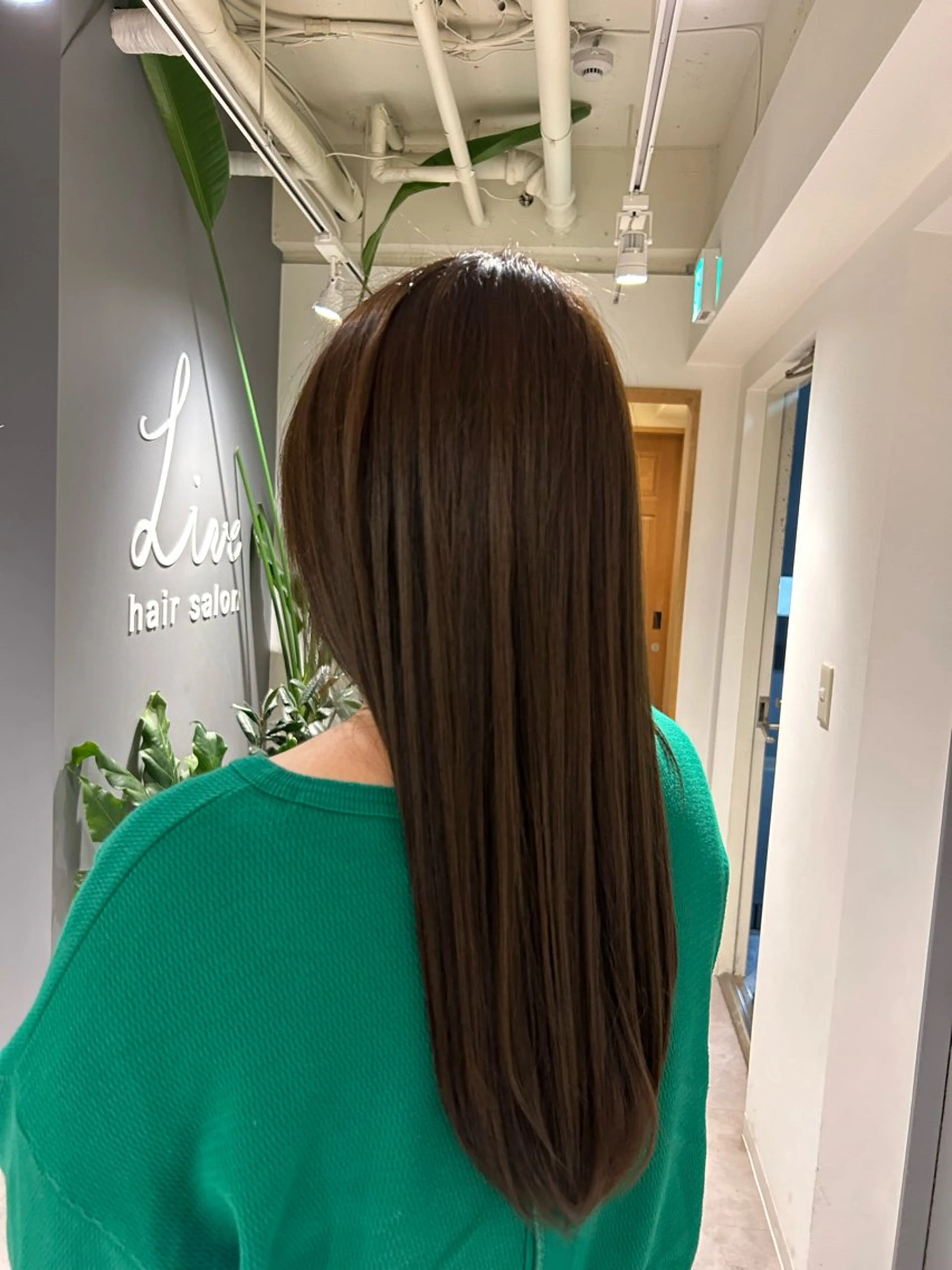 ロング 佐藤 彩弥のヘアスタイル