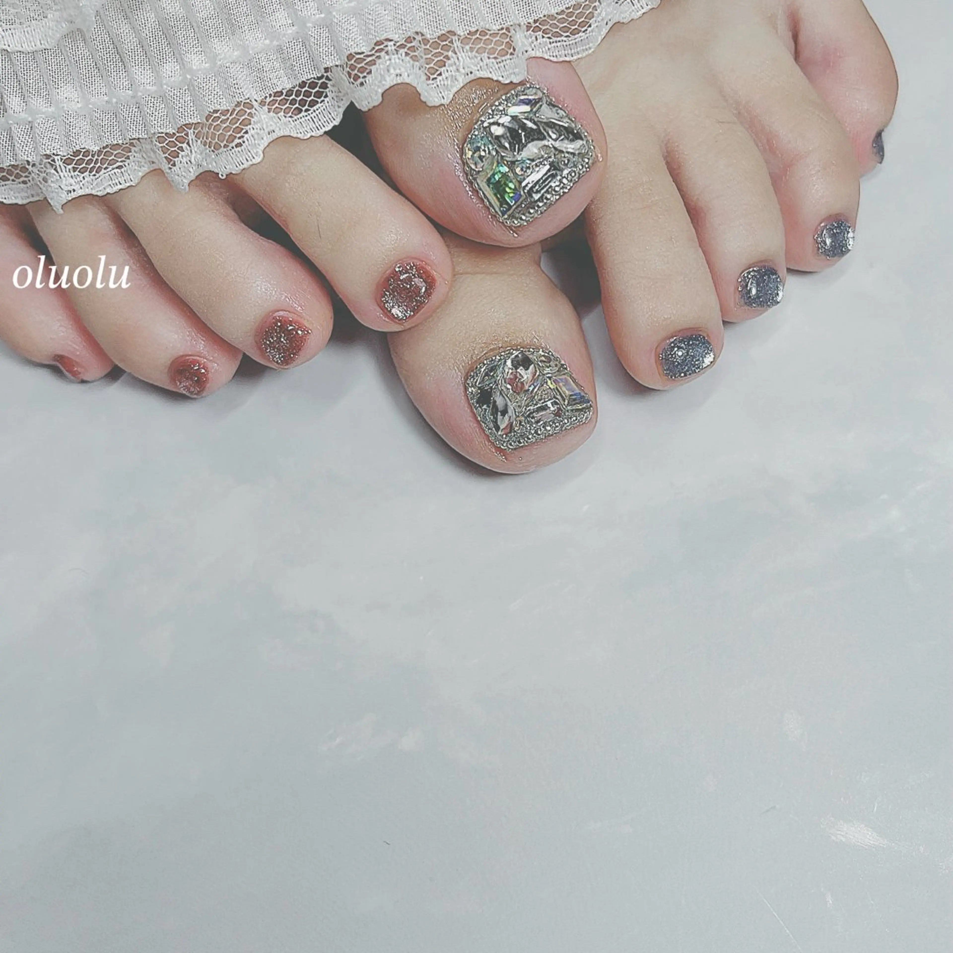 ネイル アートネイル フットネイル キラキラネイル マグネットネイル ストーンネイル フットネイル 大村 紬華のネイルデザイン