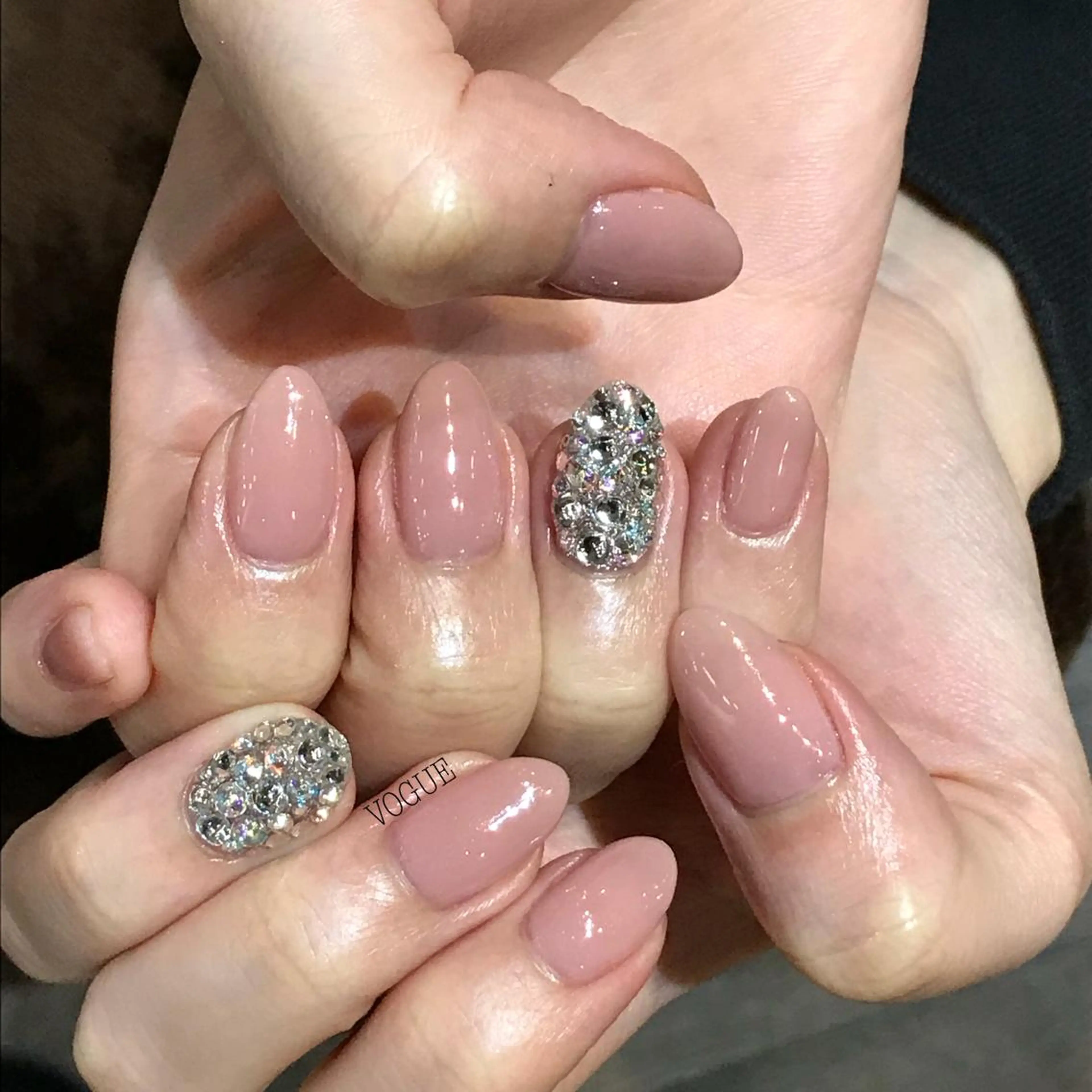 ネイル ハンドネイル VOGUE ×SWANのネイルデザイン