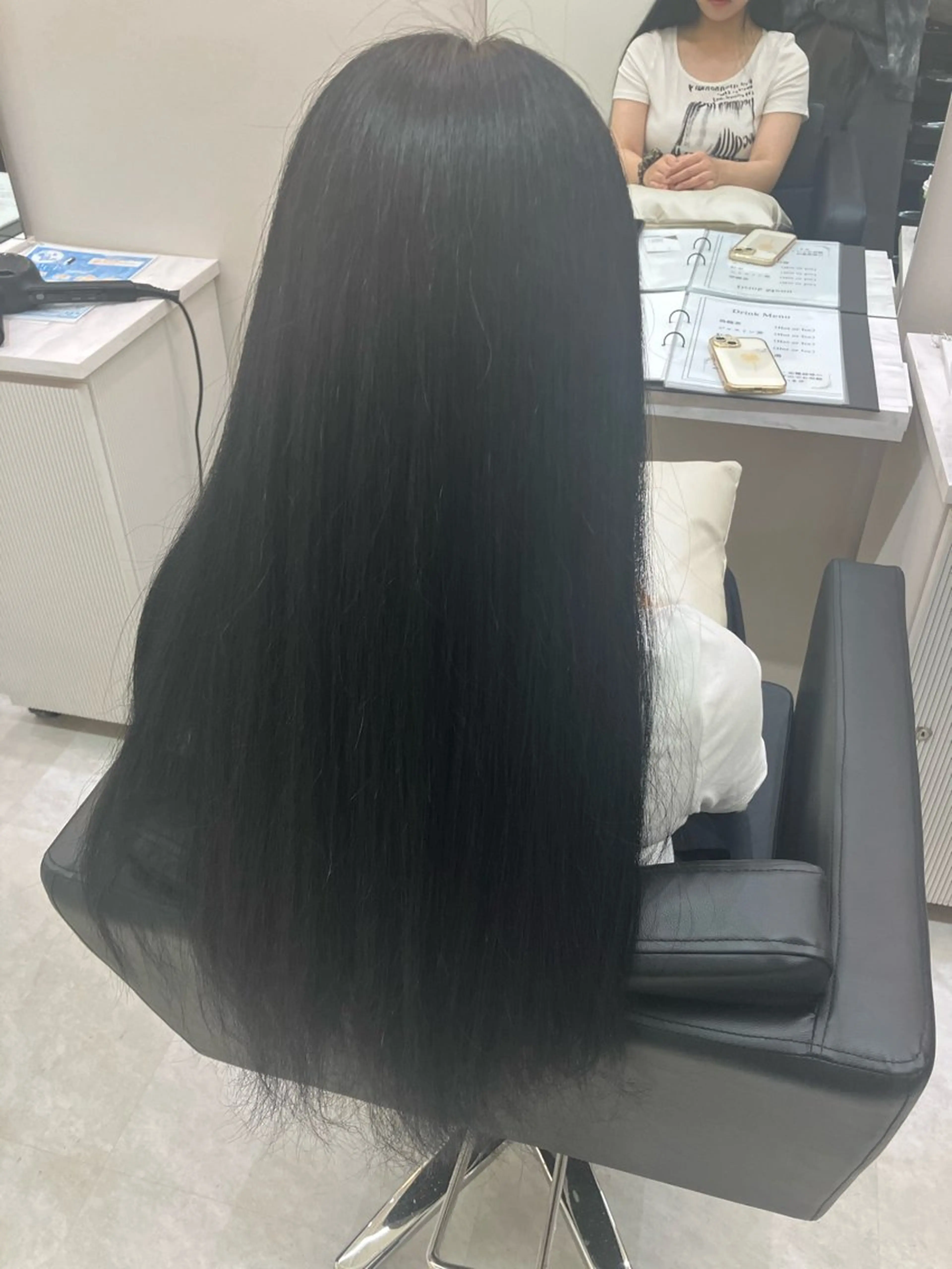 ロング 縮毛矯正 冨江 弘貴のヘアスタイル