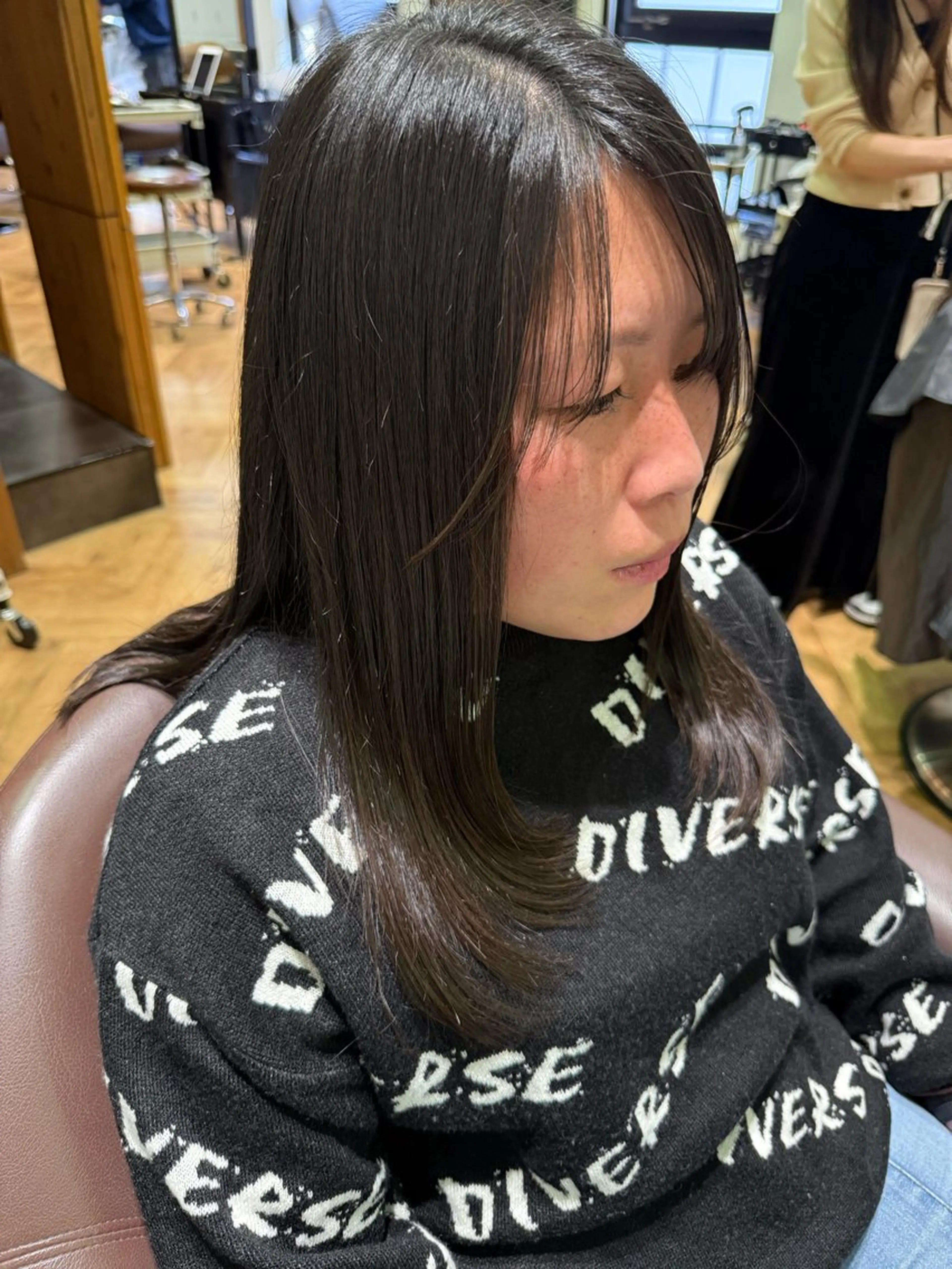ロング レイヤーカット ロング 溝口 槙里也のヘアスタイル