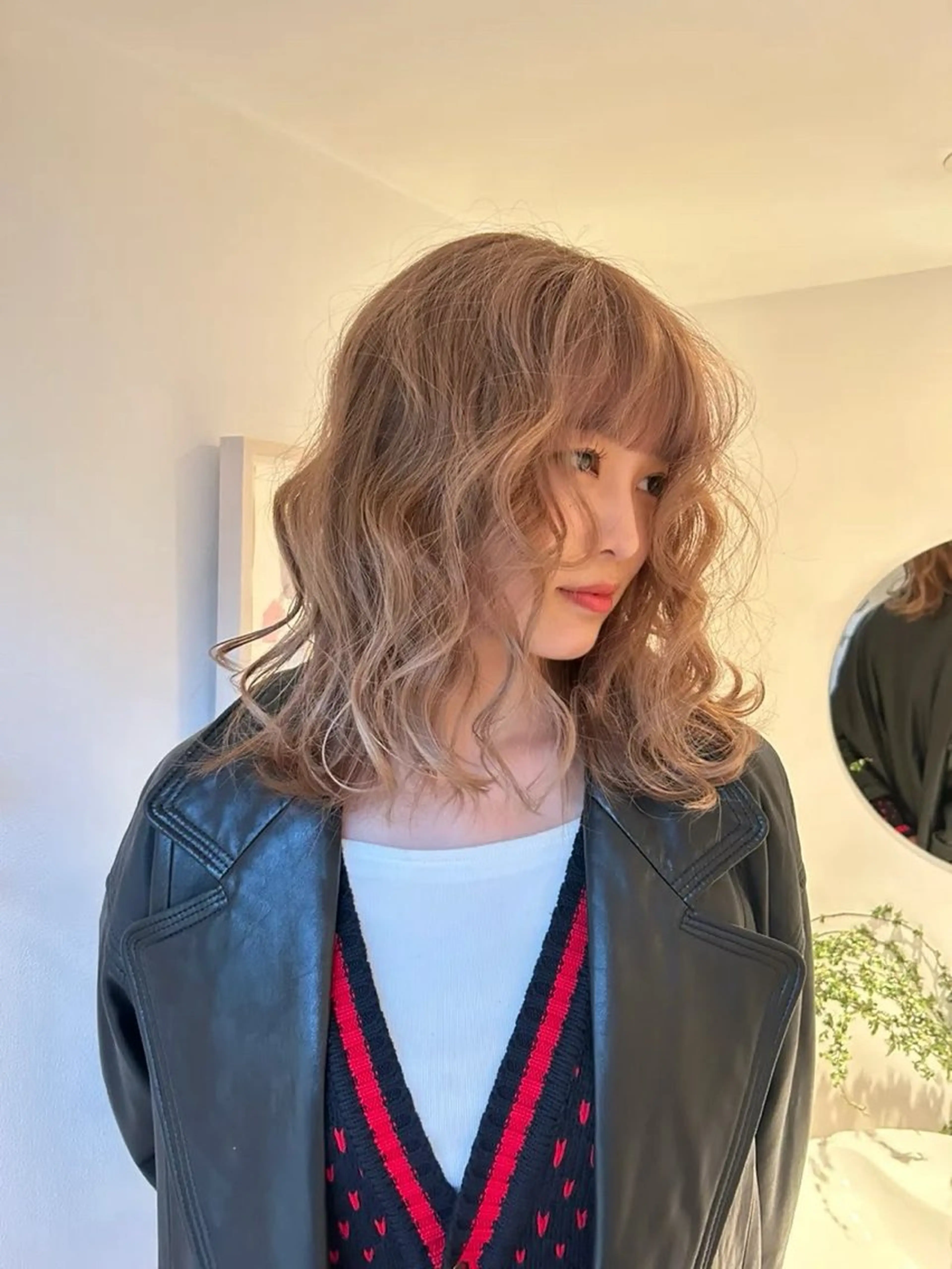 カラー VISION   aoyama所属・かがやしづ ⭐️ハイトーンのヘアスタイル