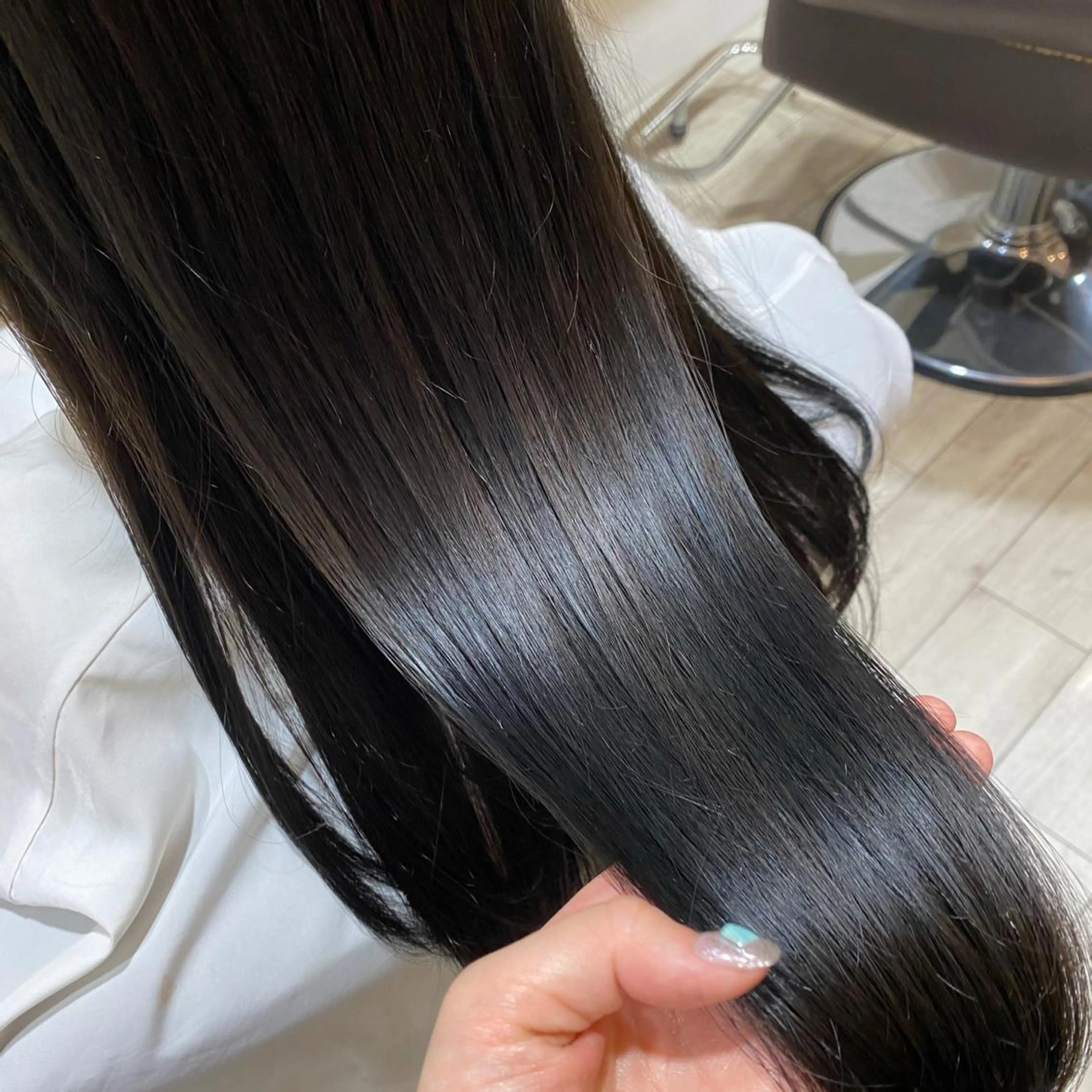 ロング 美髪ヘア 🤍erikaのヘアスタイル