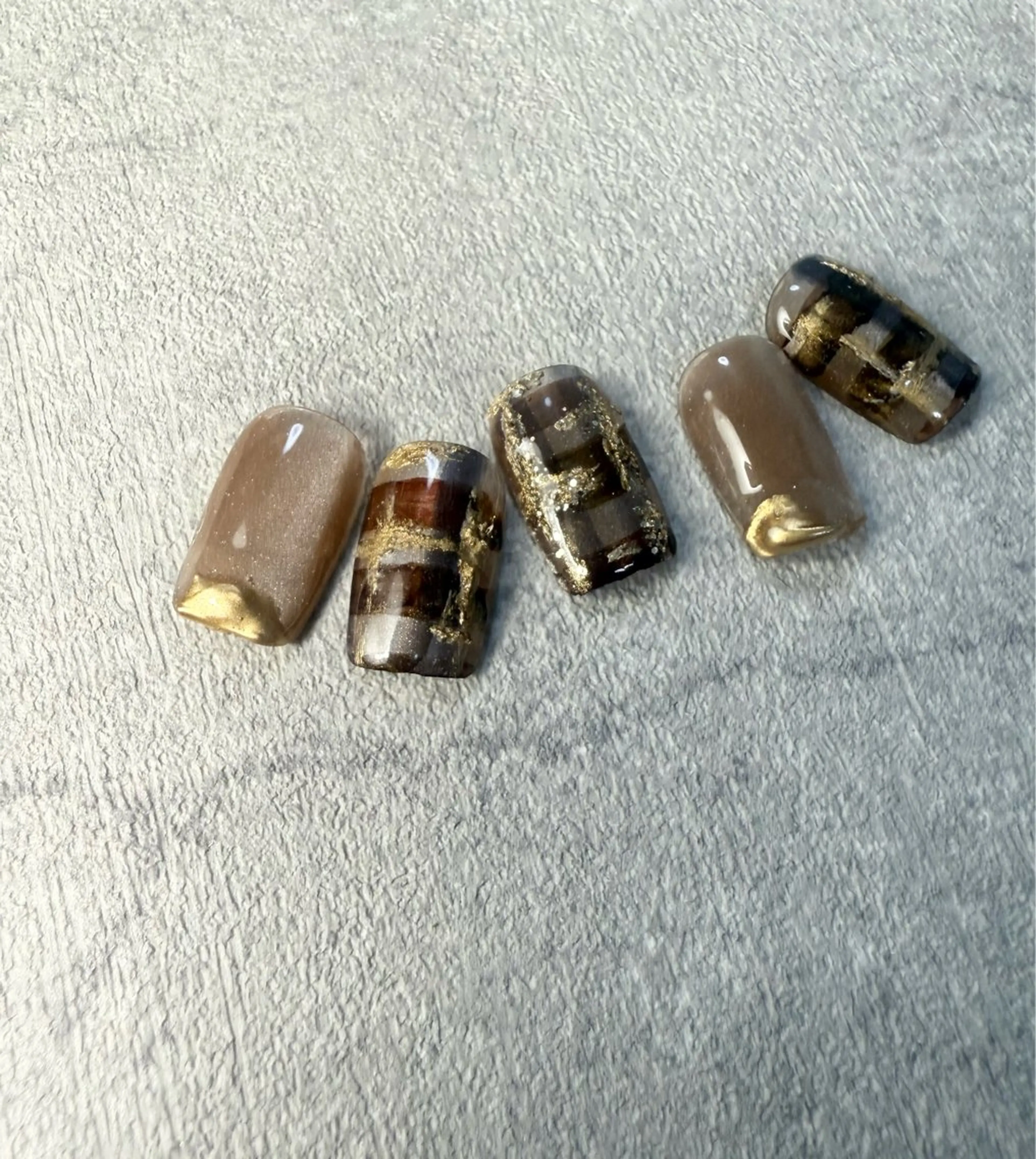 ネイル マグネットネイル ニュアンスネイル 北小岩ネイリスト吉田 由圭のネイルデザイン