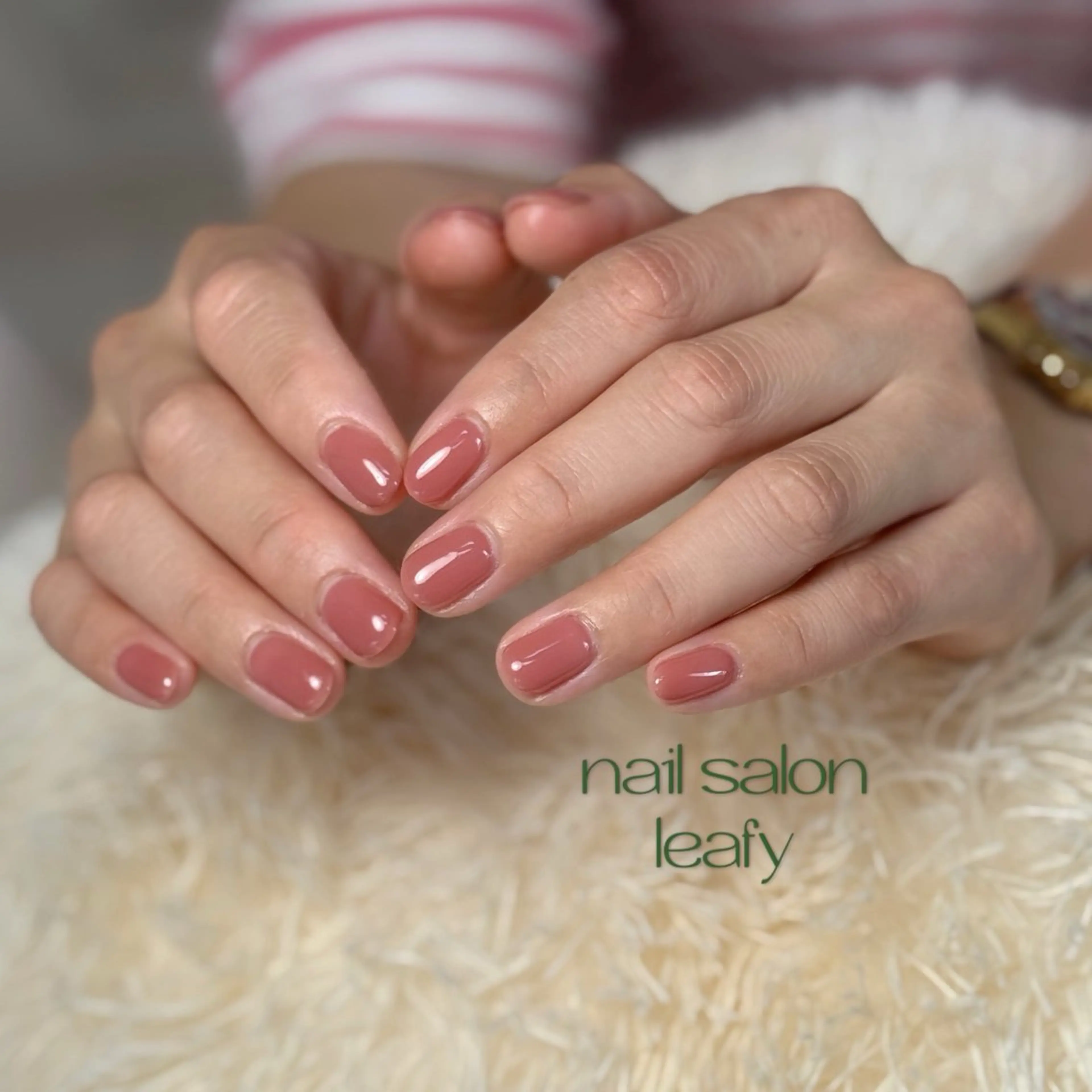 ネイル ワンカラーネイル ハンドネイル ネイルサロン leafyのネイルデザイン