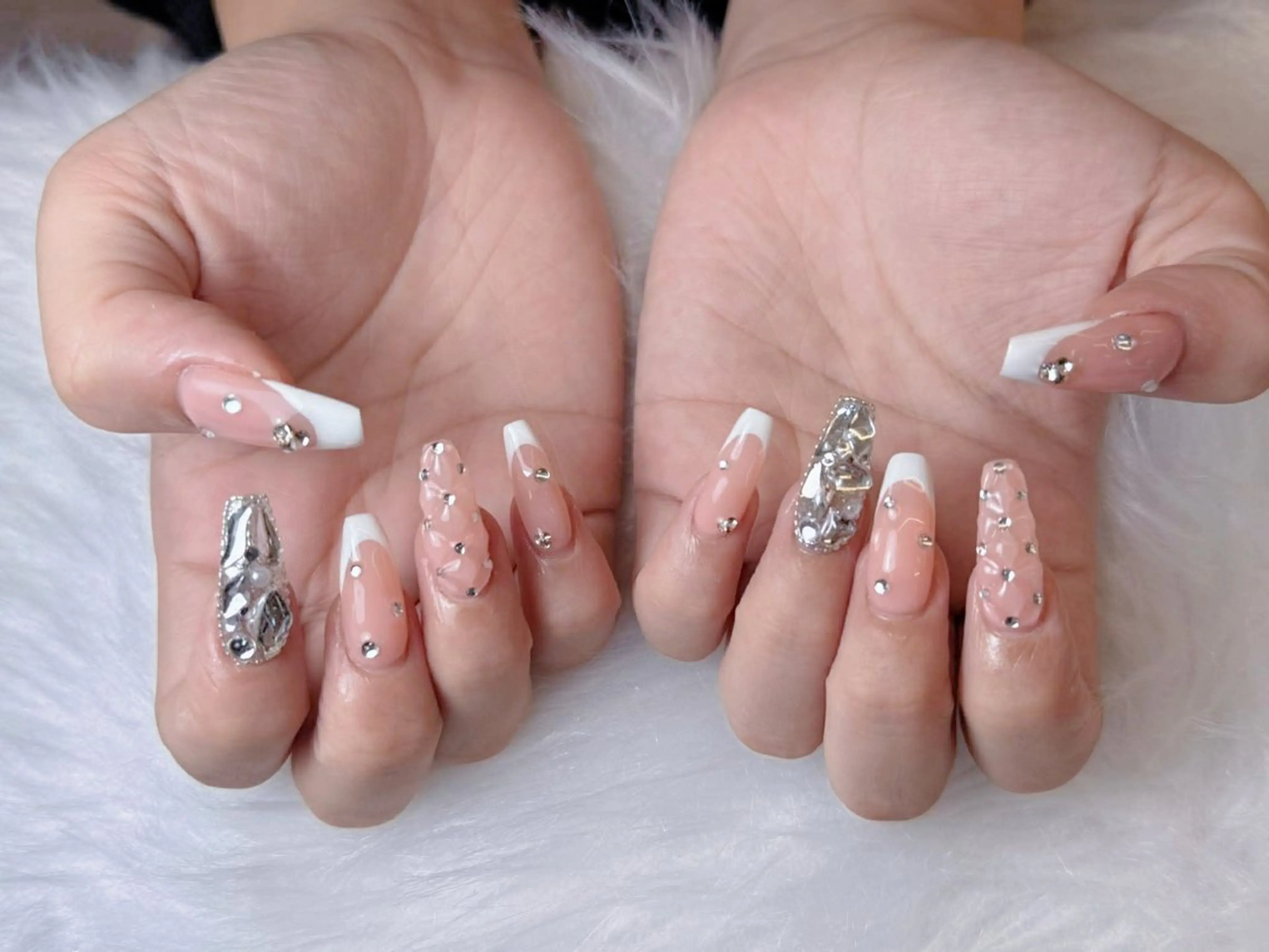 ネイル Luxe Nailのネイルデザイン