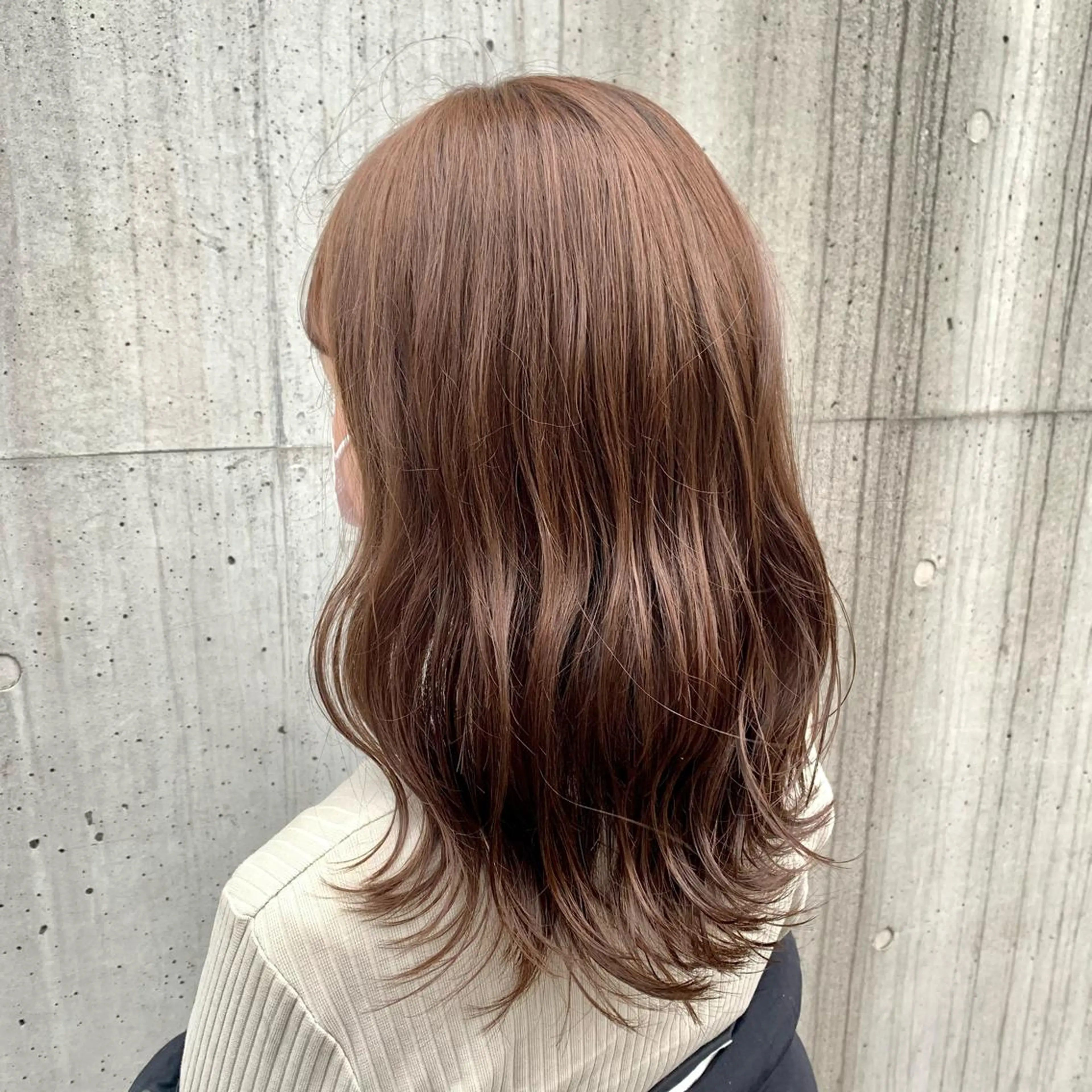 ロング カラー ベージュカラー ブリーチ ミルクティーベージュ ブリーチなしカラー 美髪矯正/ハイトーン 🪸🩰ヒナコのヘアスタイル