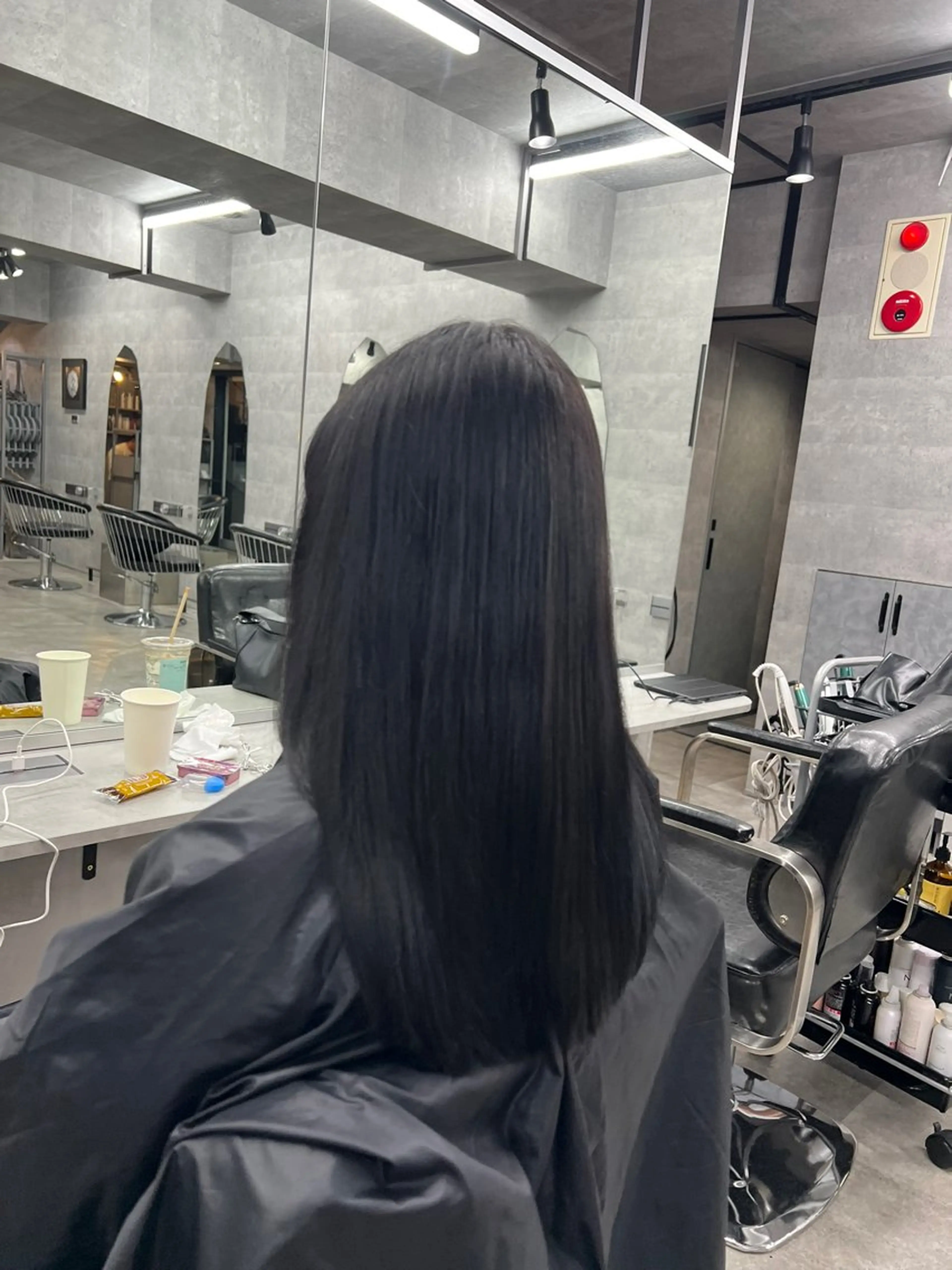 ミディアム カラー カット 縮毛矯正 あなたのお悩み改善" You"💚❤️💛のヘアスタイル