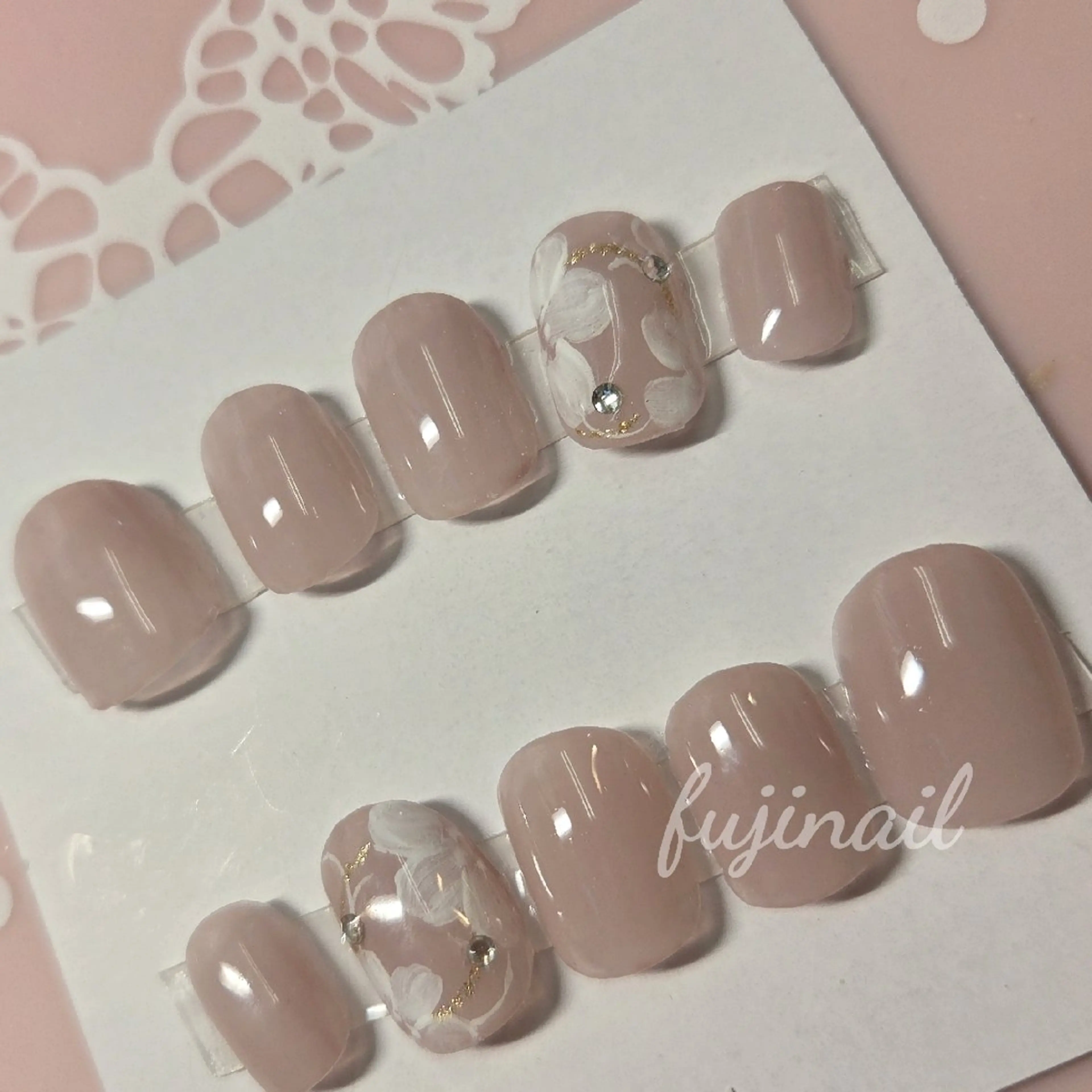 ネイル アートネイル フラワーネイル ネイルチップ fujinail(バーバーフジノ)所属・藤野 智美のネイルデザイン