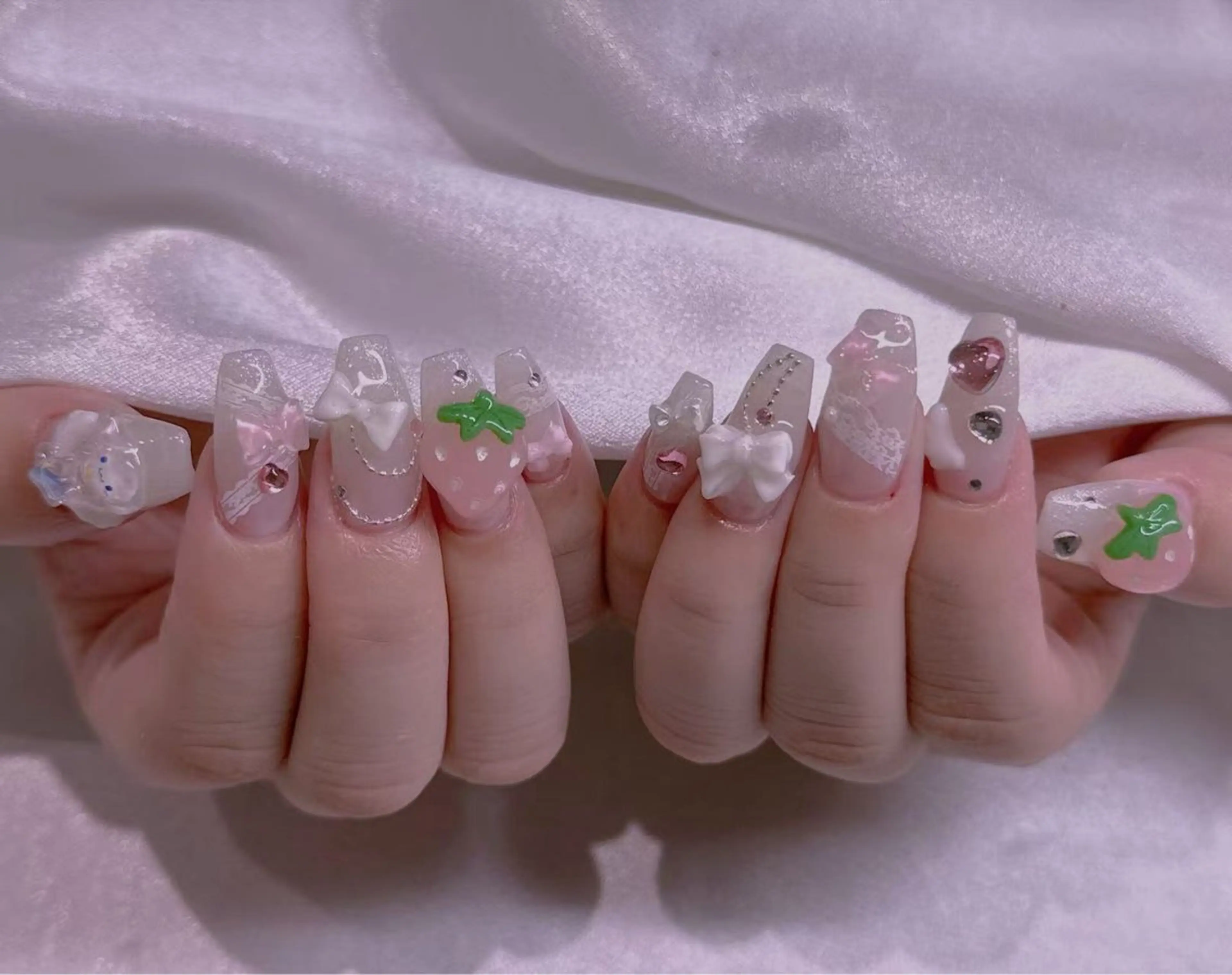 ネイル M2ネイルサロン【長さ出し&フィルイン導入店】所属・長さ出し専門店 RIRIのネイルデザイン