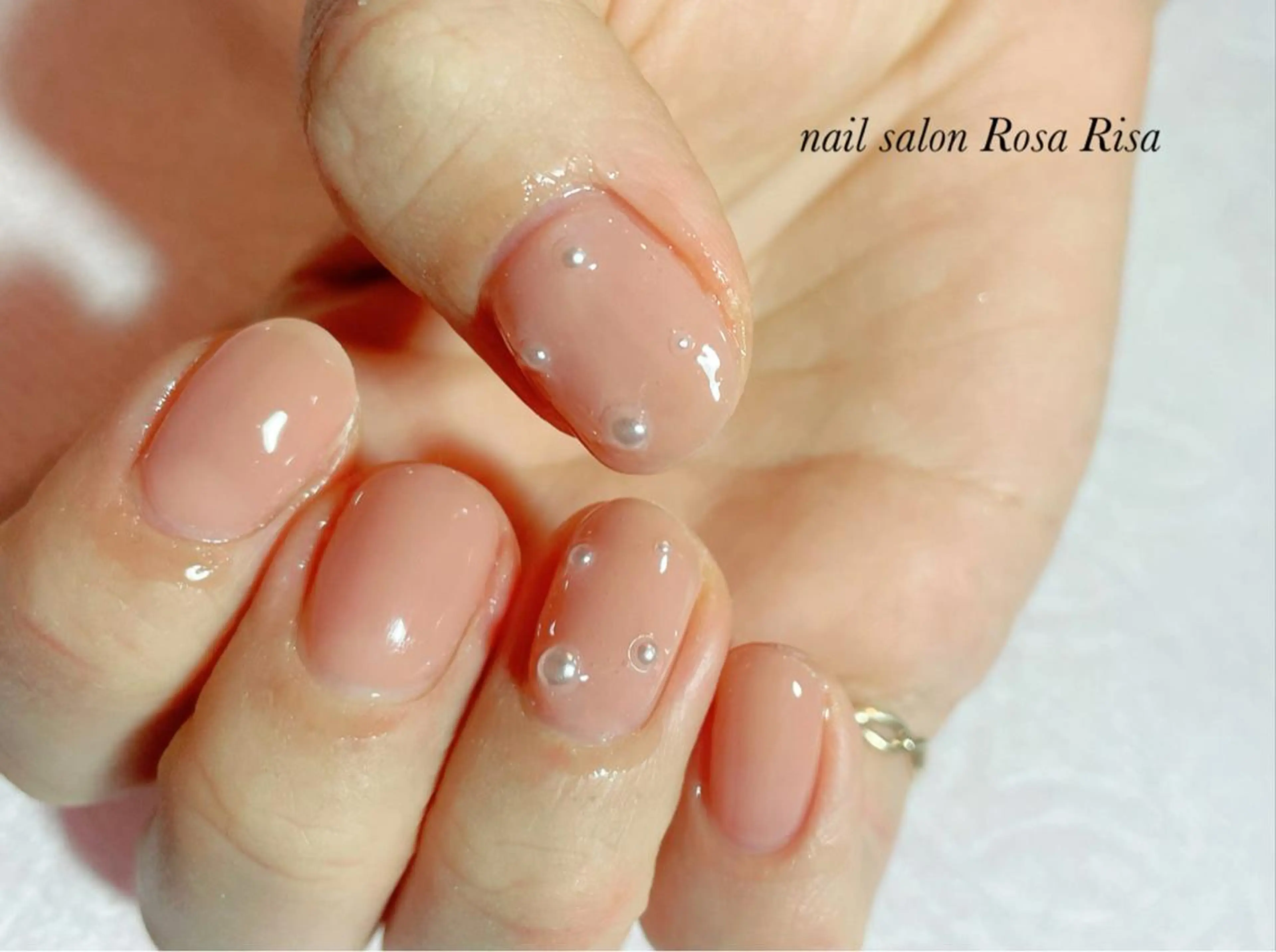 ショート アイブロウ ハンドネイル ネイルスタジオ シェイクユアハンズのネイルデザイン