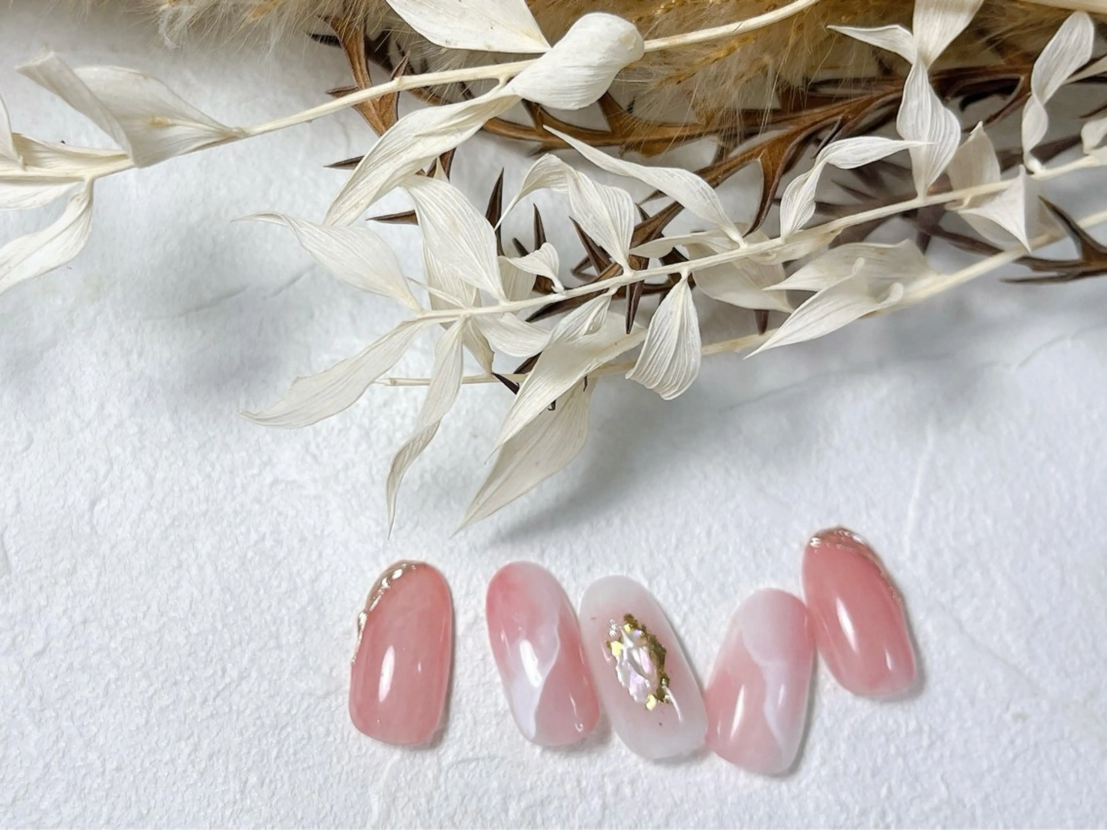 ネイル オーロラネイル フットネイル フレンチネイル ジェルネイル マグネットネイル kiki nail たまプラーザのネイルデザイン