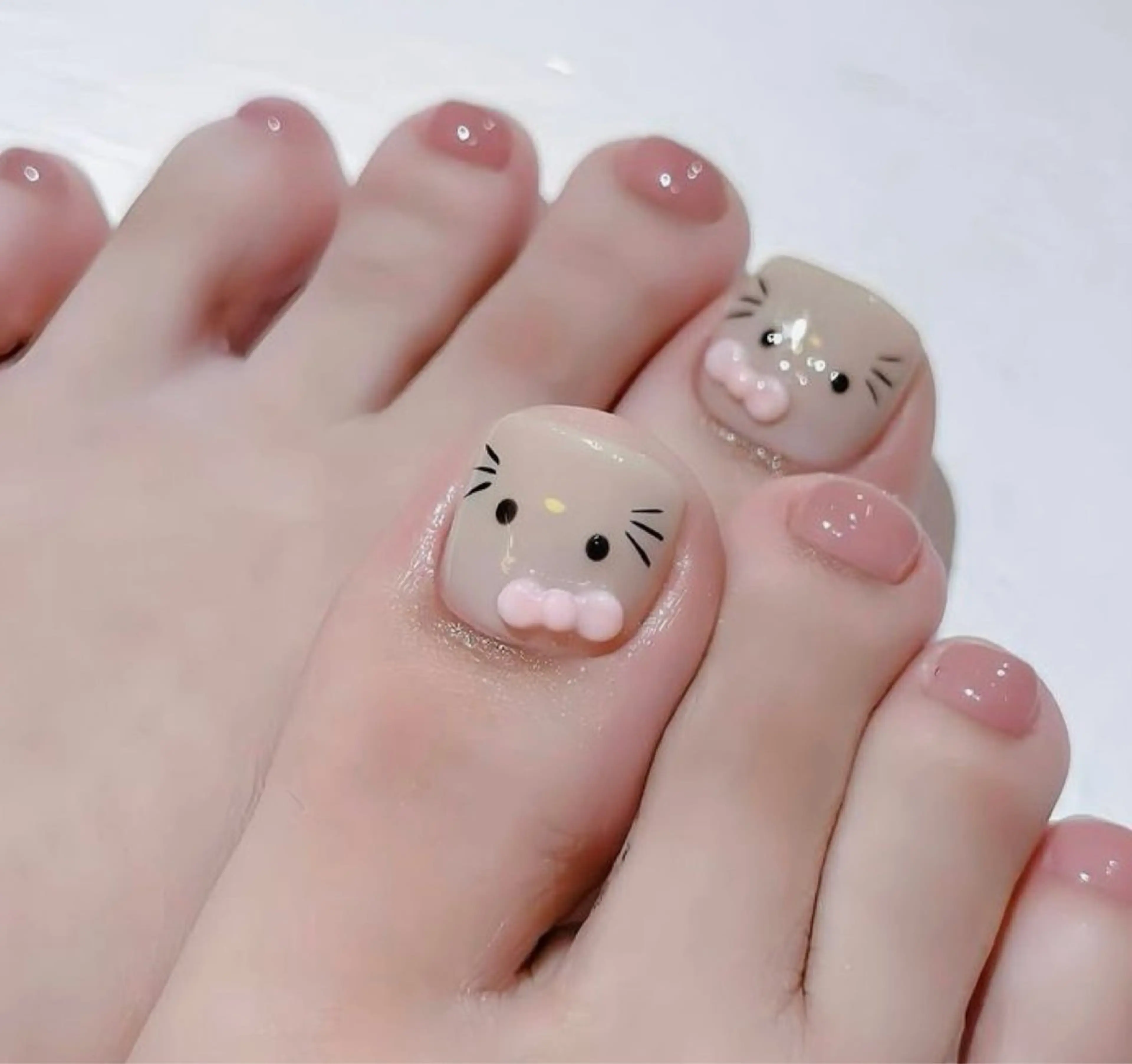 ネイル アートネイル 長さ出し フットネイル フレンチネイル ジェルネイル Kawaii Nail Salon所属・YURI NAIL NARITAのネイルデザイン