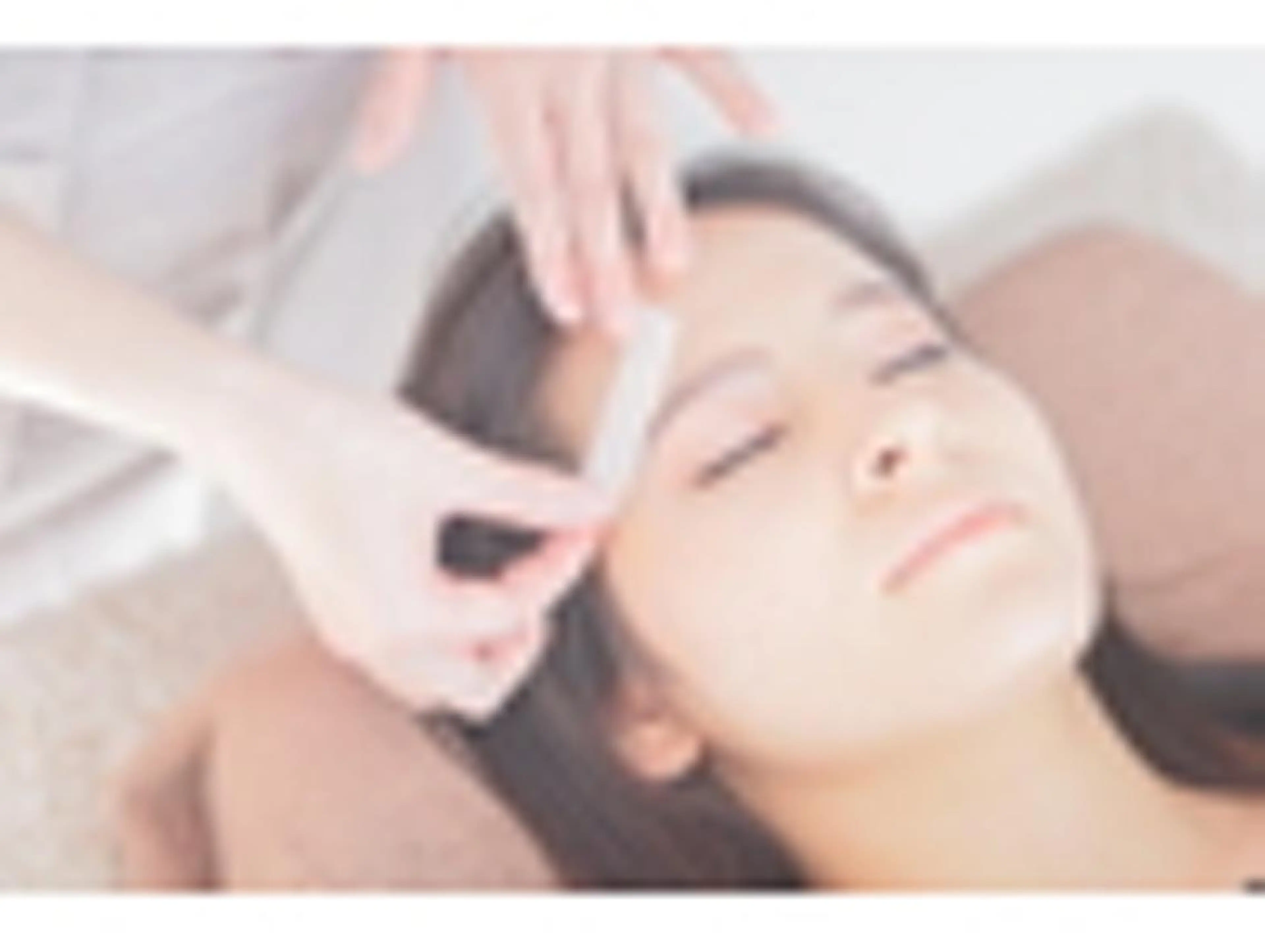 【話題】美眉毛スタイリング＋眉ワックス【単品】6600円の写真