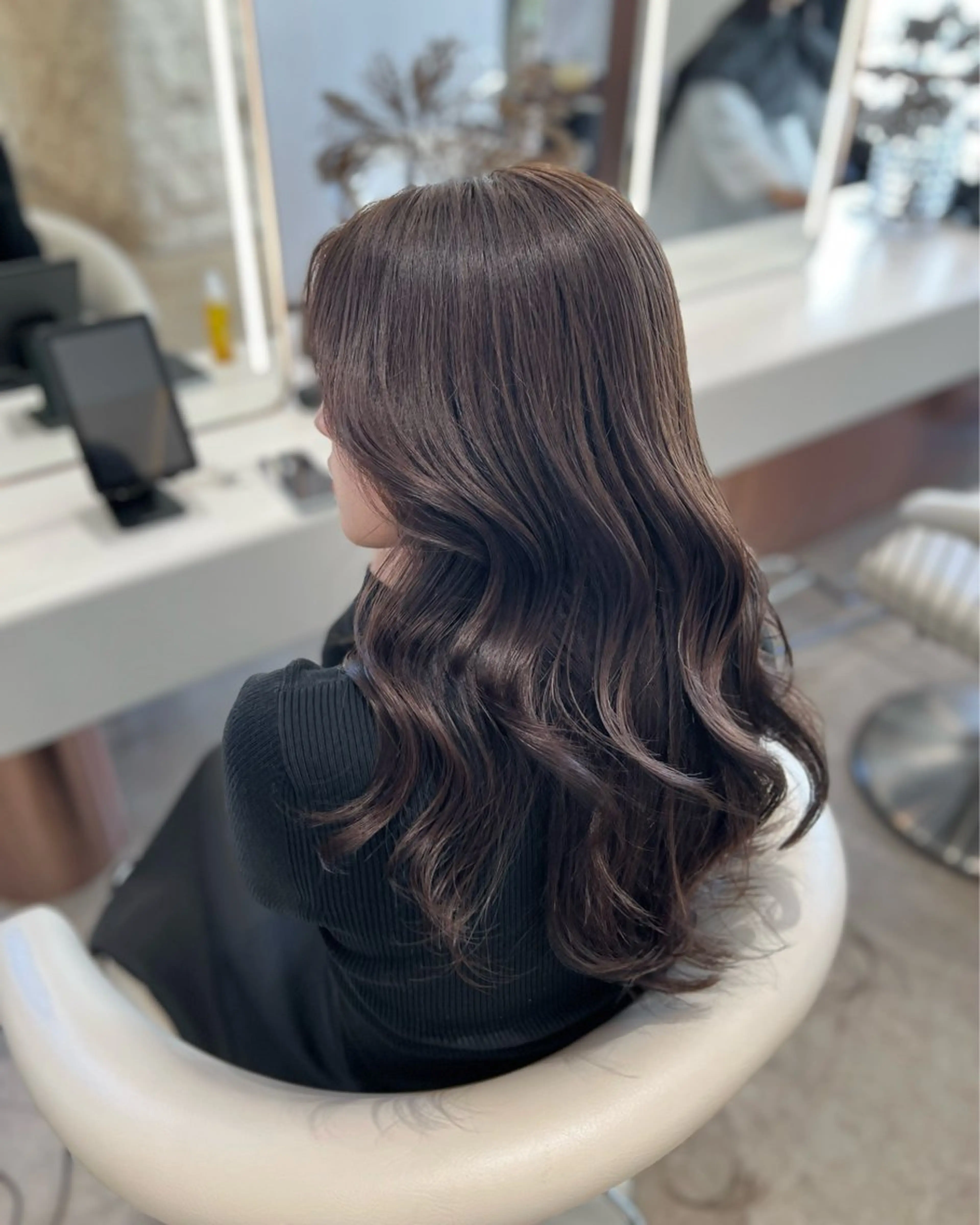 セミロング カラー グレージュ イルミナカラー オリーブグレージュ オリーブグレー 韓国風ヘア 韓国レイヤー🇰🇷 韓国研修◎渋谷カイトのヘアスタイル