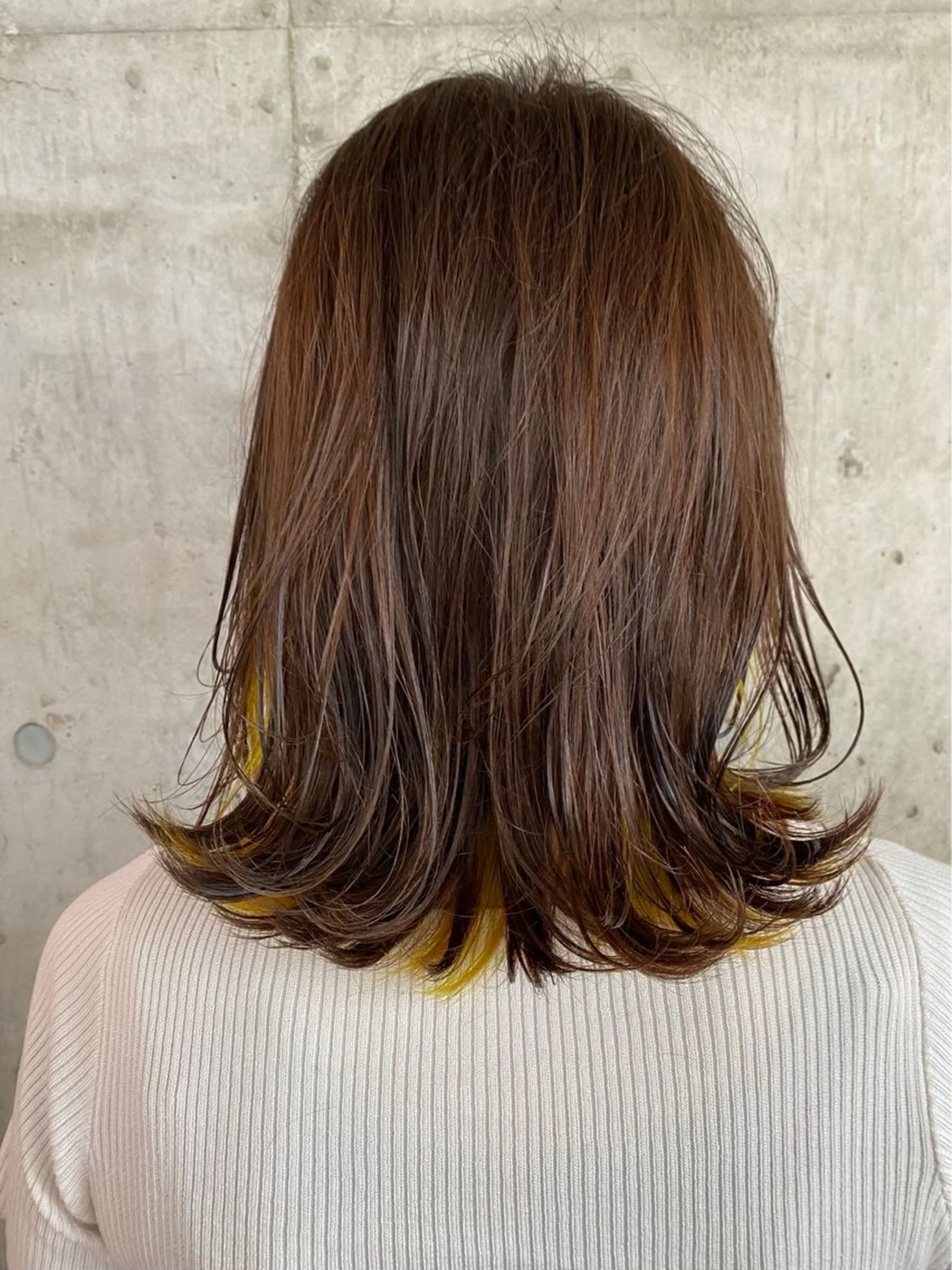 ミディアム ボブレイヤー ボブ レイヤーカット 外ハネヘア 丸山 志織のヘアスタイル