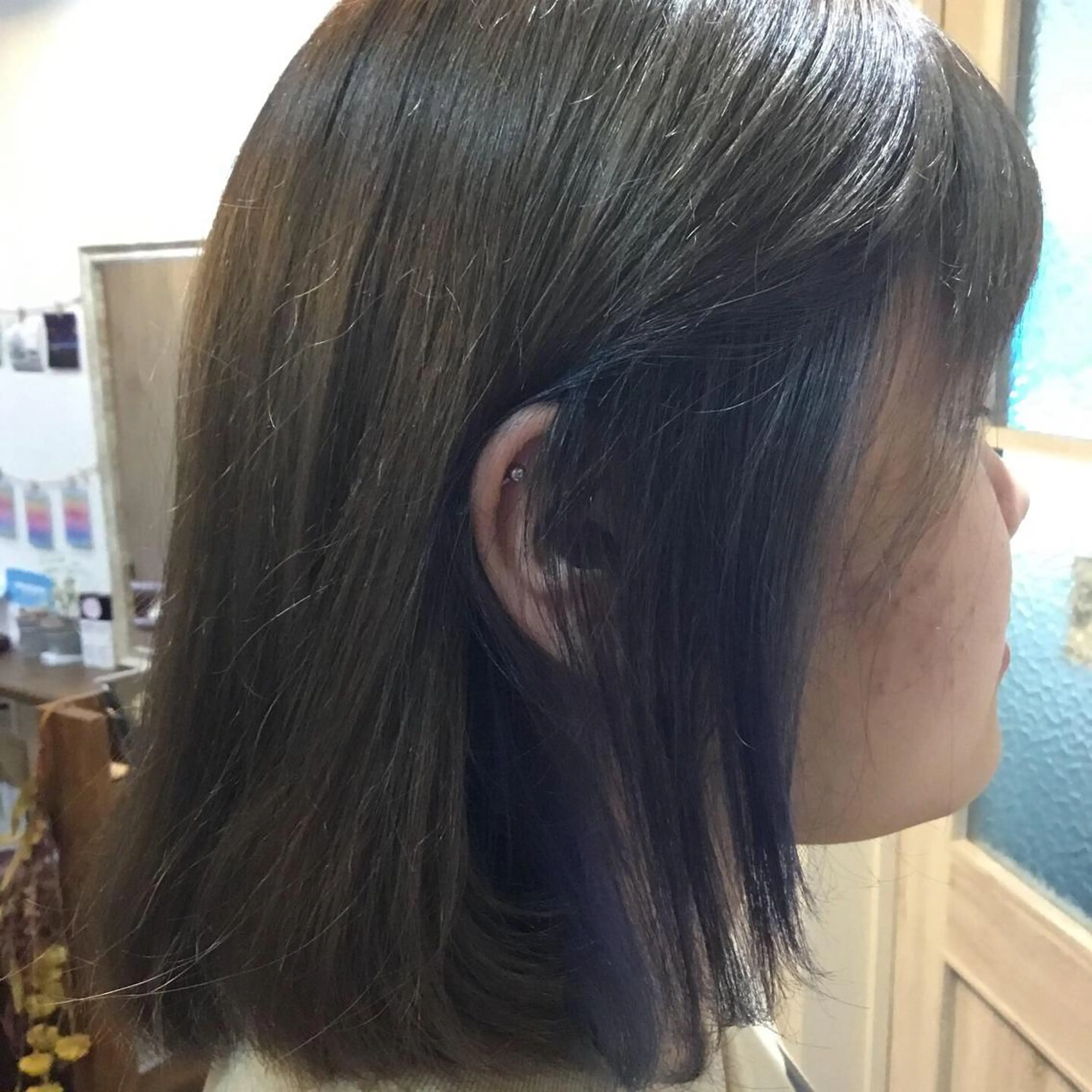 ミディアム カラー embrace エンブレイスのヘアスタイル