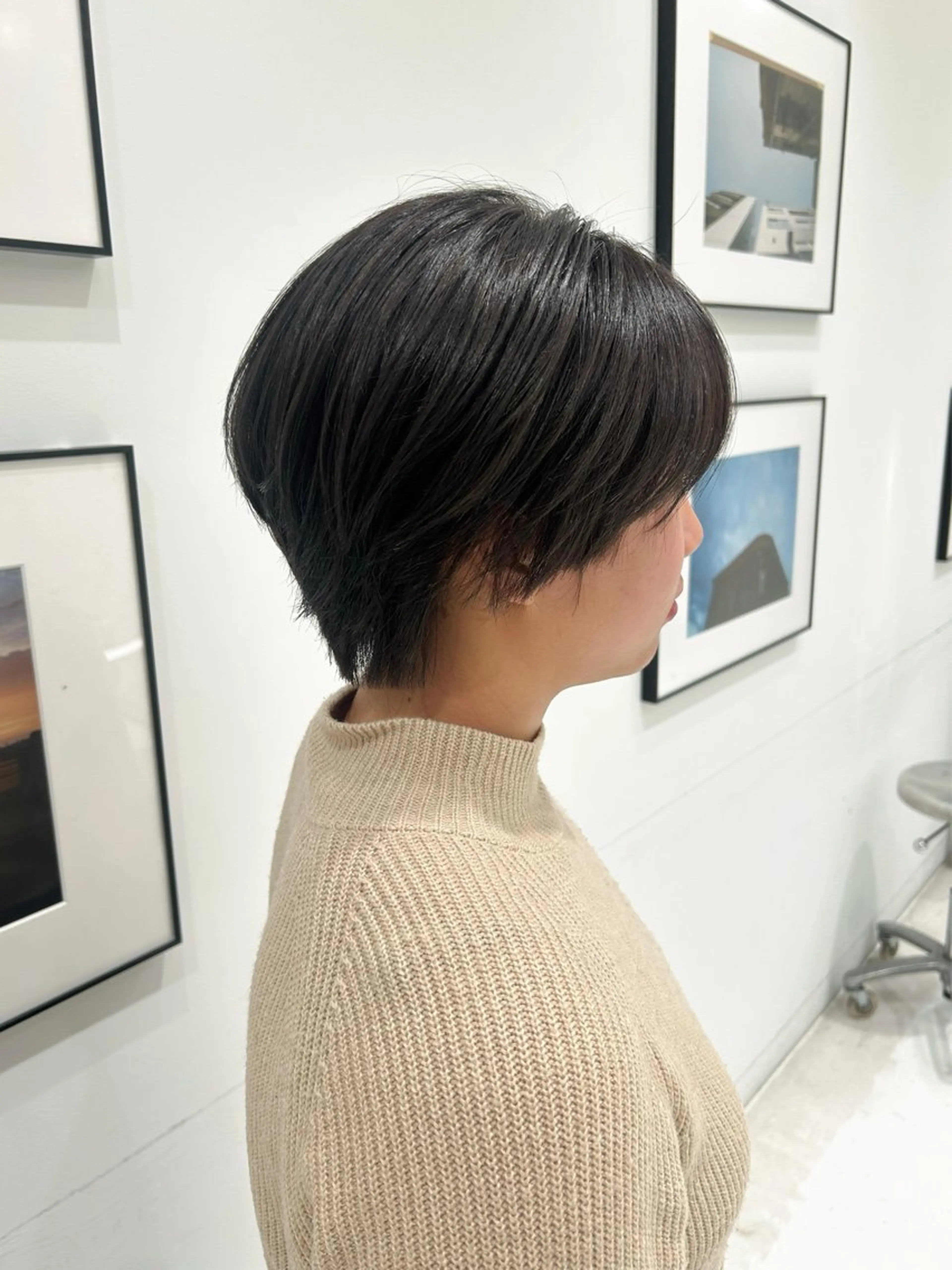 ショート カラー グレージュ オリーブグレージュ オリーブグレー ヘアカラー Hive所属・大長 広菜のヘアスタイル