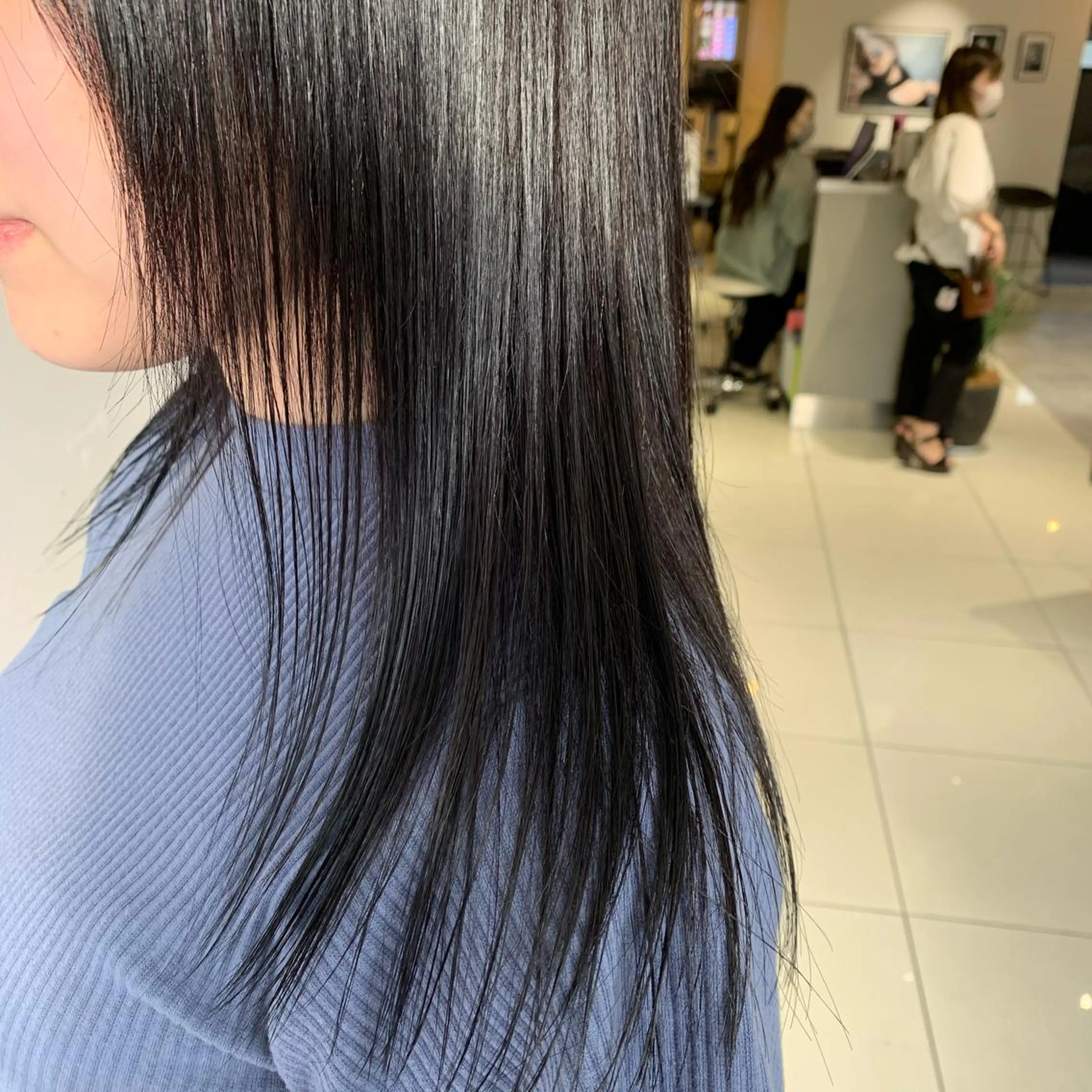 ロング raika .のヘアスタイル