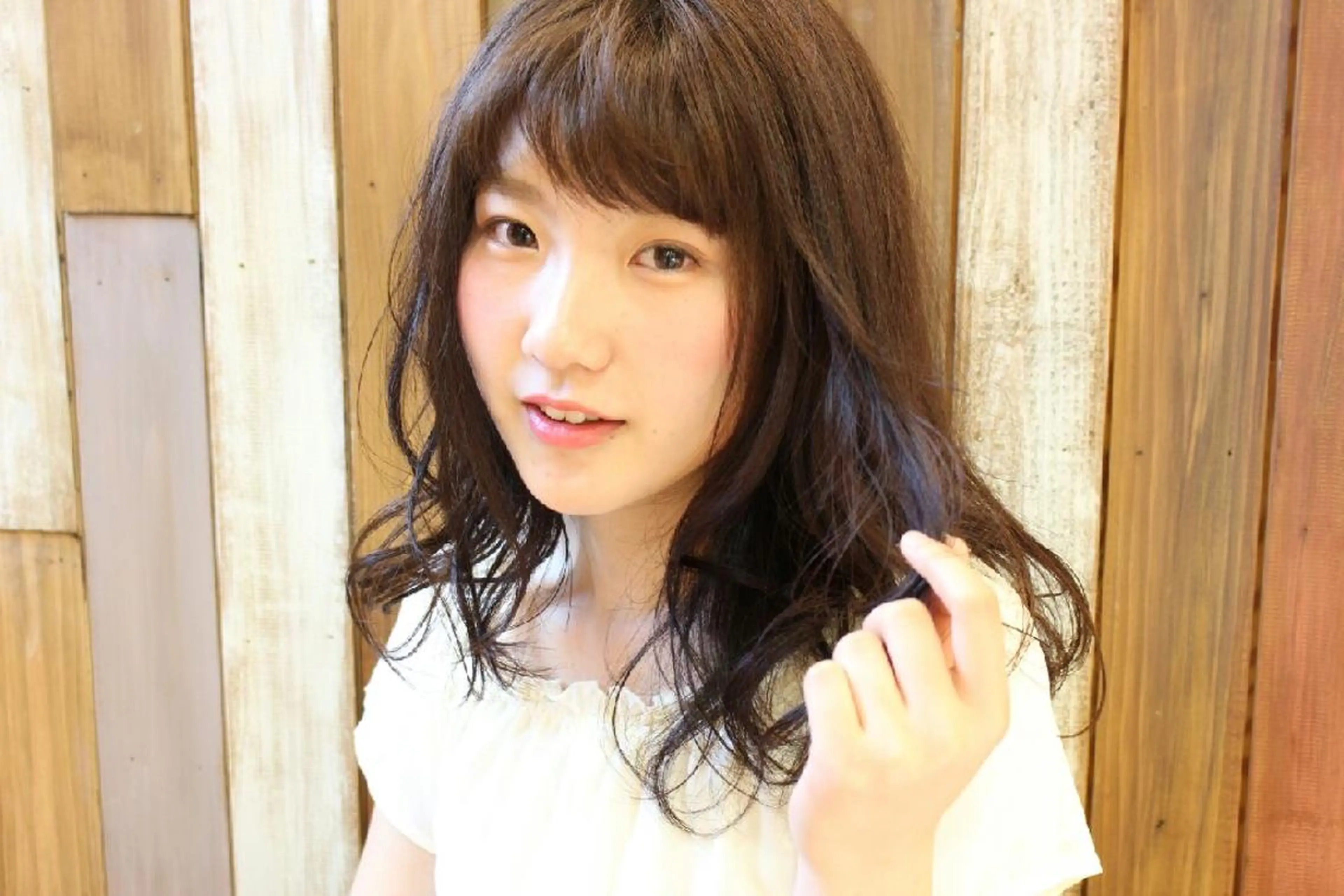 セミロング カラー パーマ スタイル 相模大野のヘアスタイル