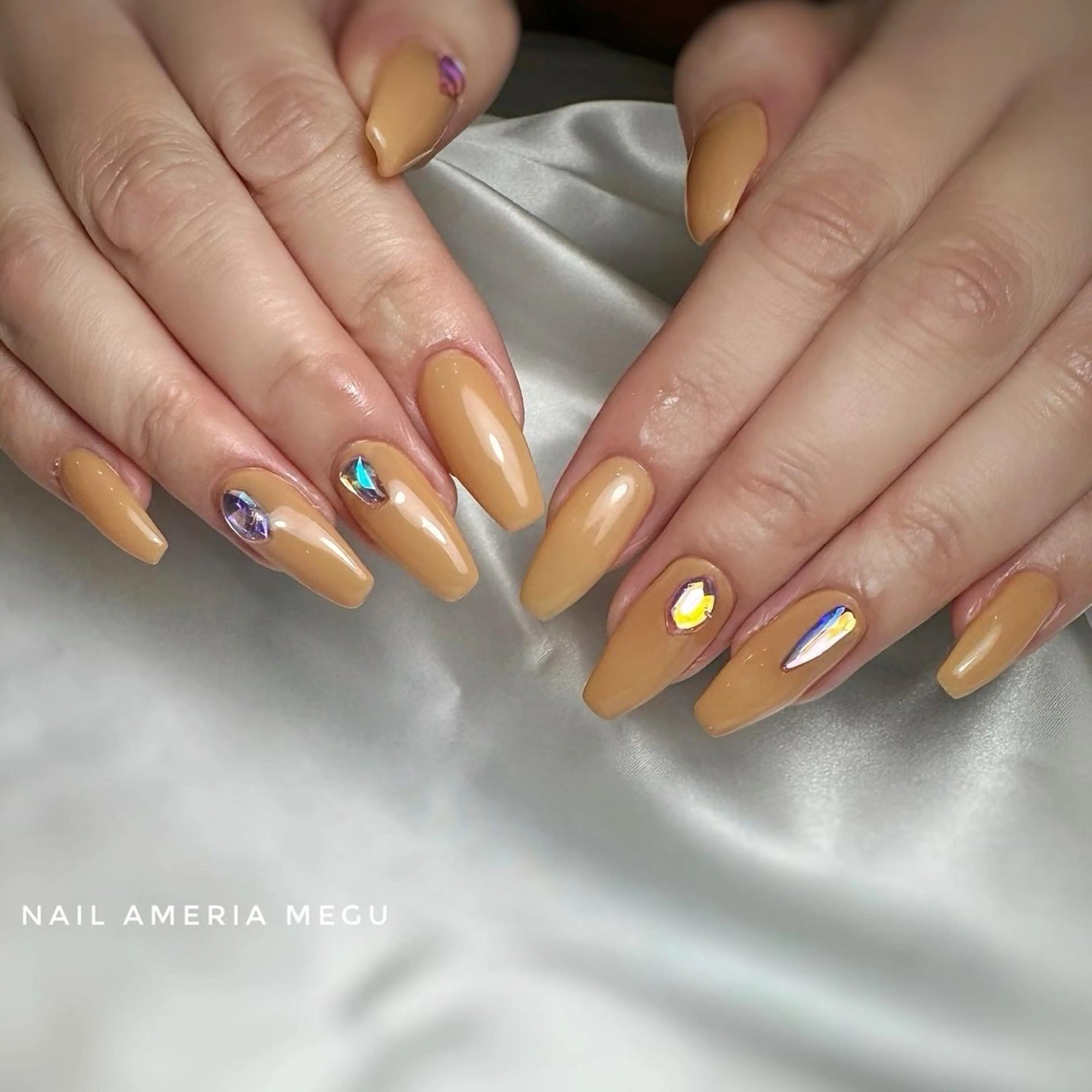 ネイル オーロラネイル ワンカラーネイル Nail ameria megu所属・ameria meguのネイルデザイン