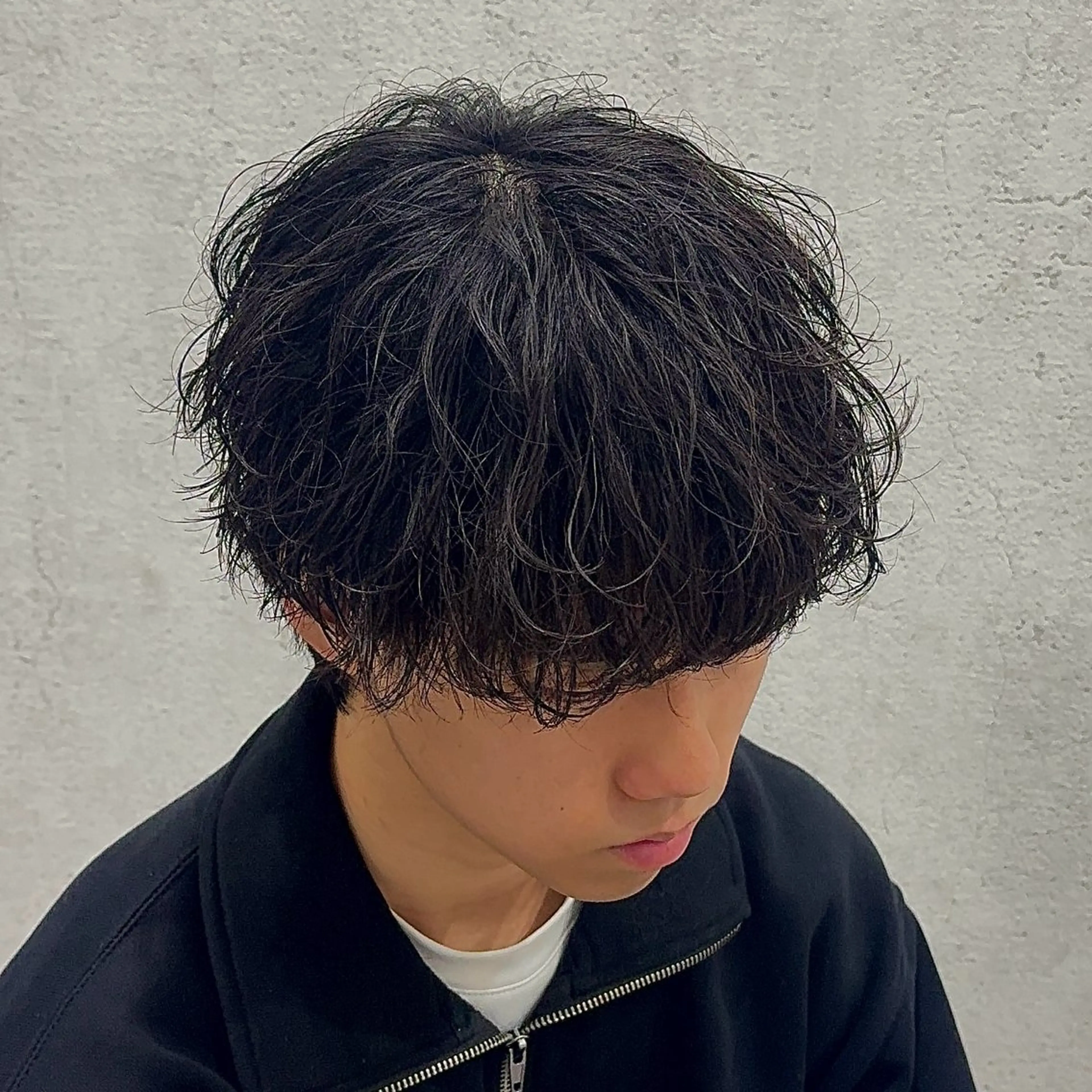 パーマ メンズ メンズパーマ カット パーマ 毛流れ/シャドウ 🇰🇷AYATOのヘアスタイル