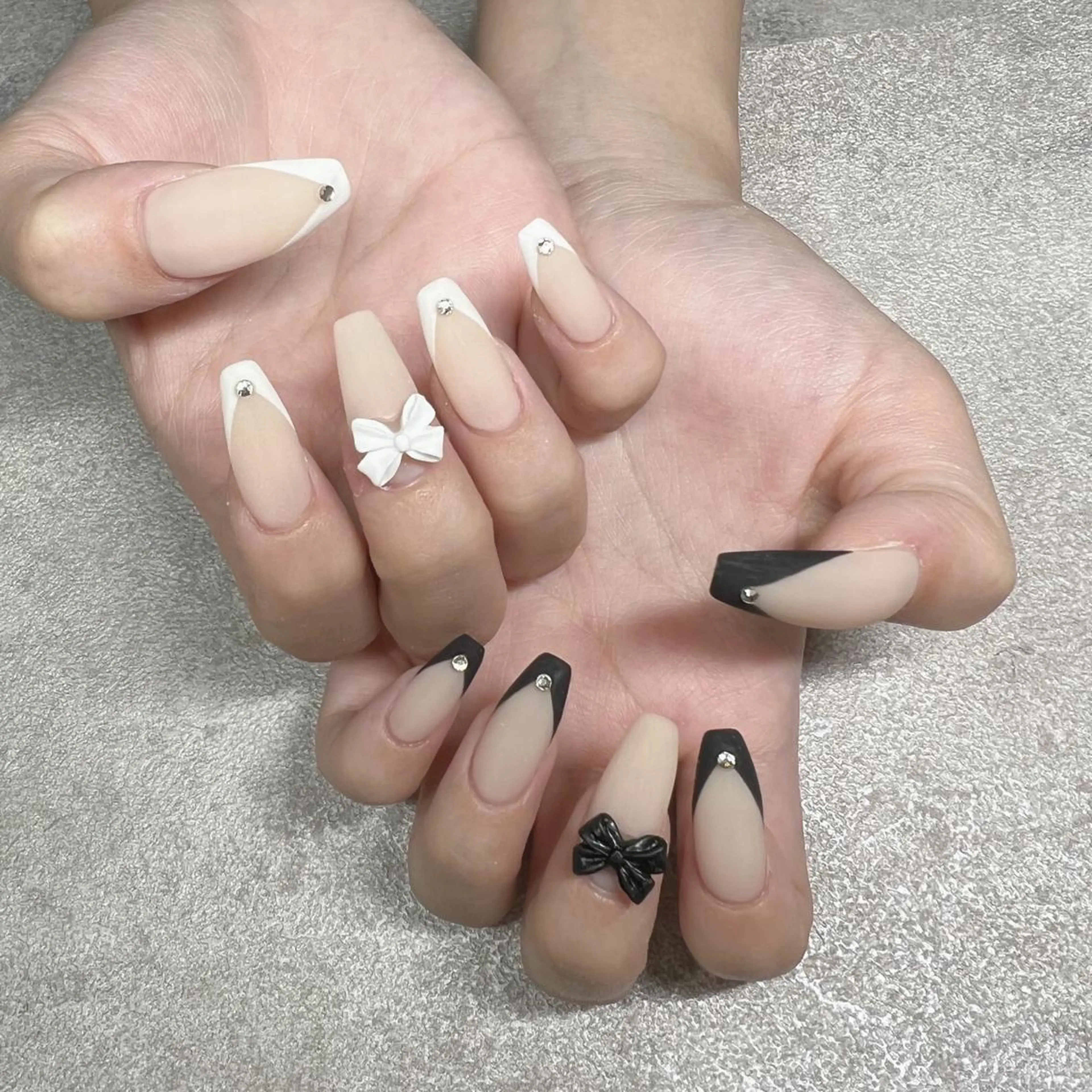 ネイル リボン ハンドネイル 川端 京香のネイルデザイン