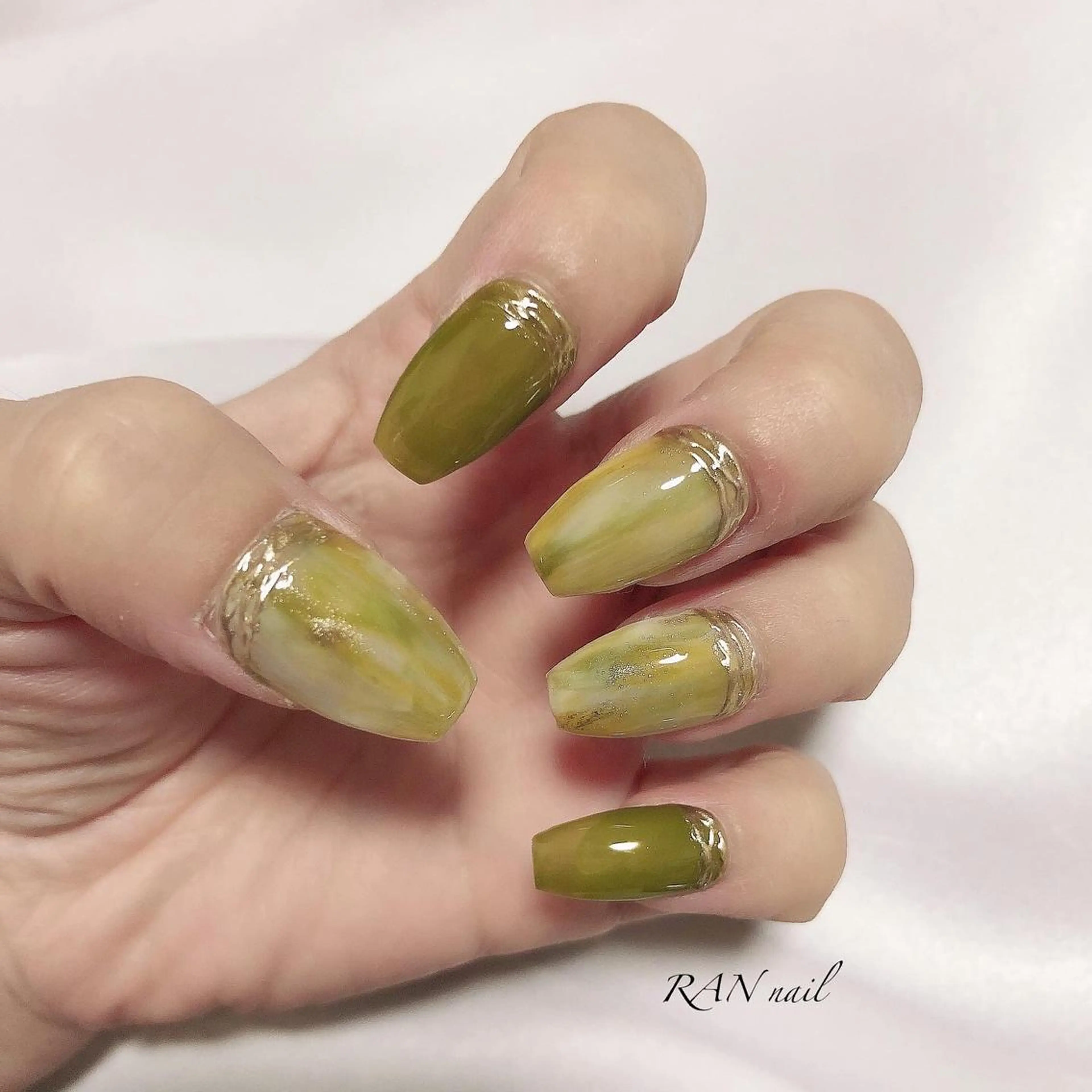 ネイル ジェルネイル グリーン ニュアンスネイル オフィスネイル RAN nail 〜ランネイル〜所属・RAN nailのネイルデザイン