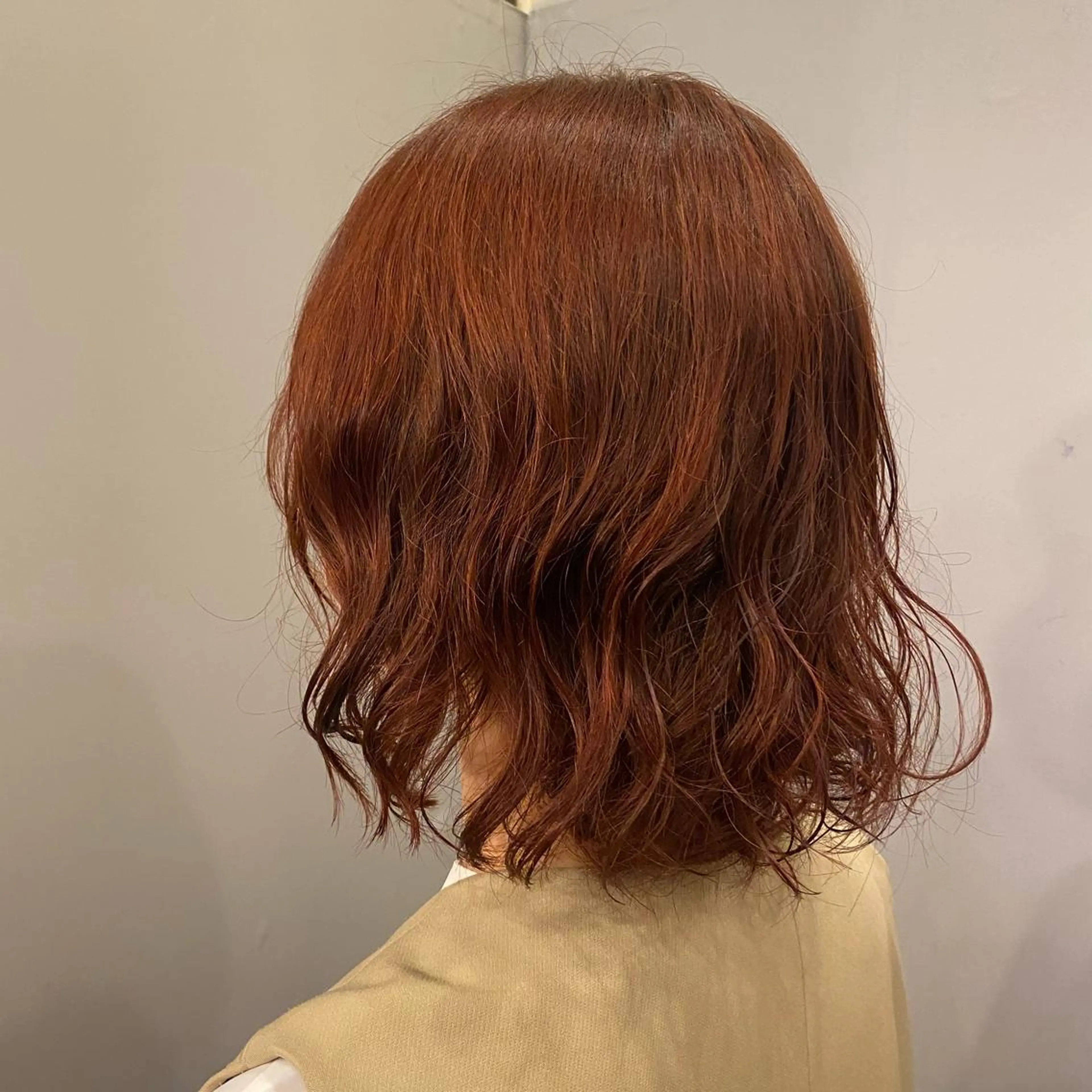 ショート カラー オレンジ 水瀬 咲夏のヘアスタイル