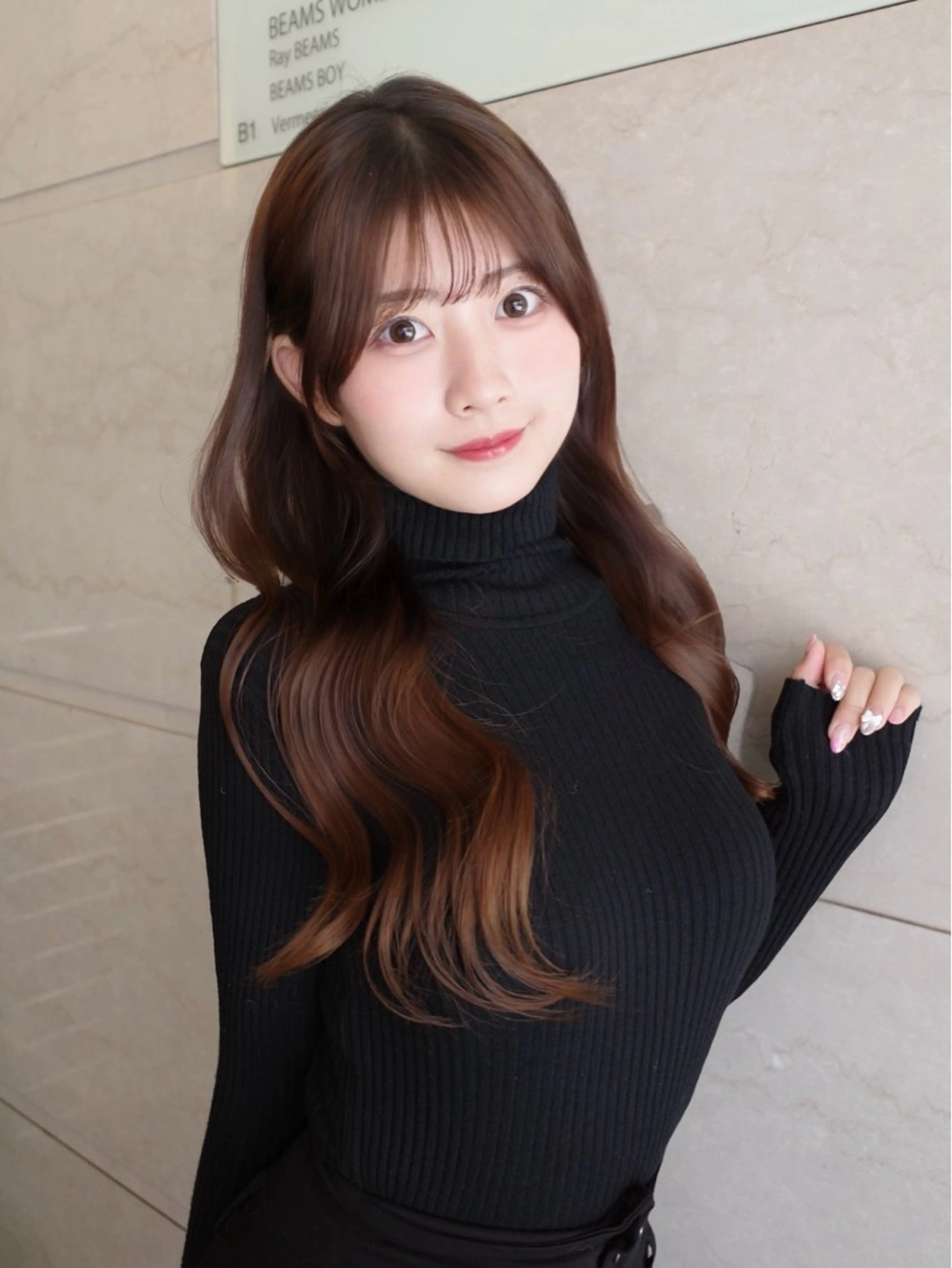 ロング YUI / LbyHOMEのヘアスタイル