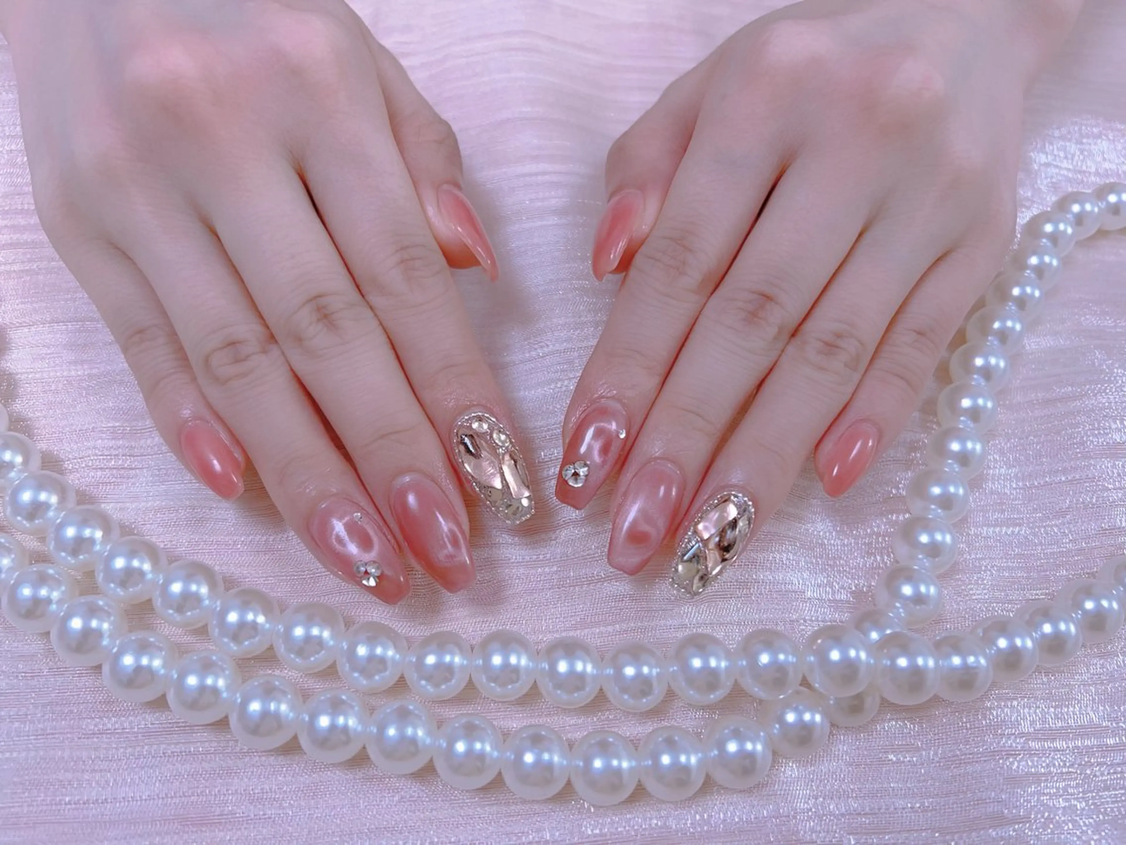 ネイル はぴねす所属・横浜 美夢のネイルデザイン