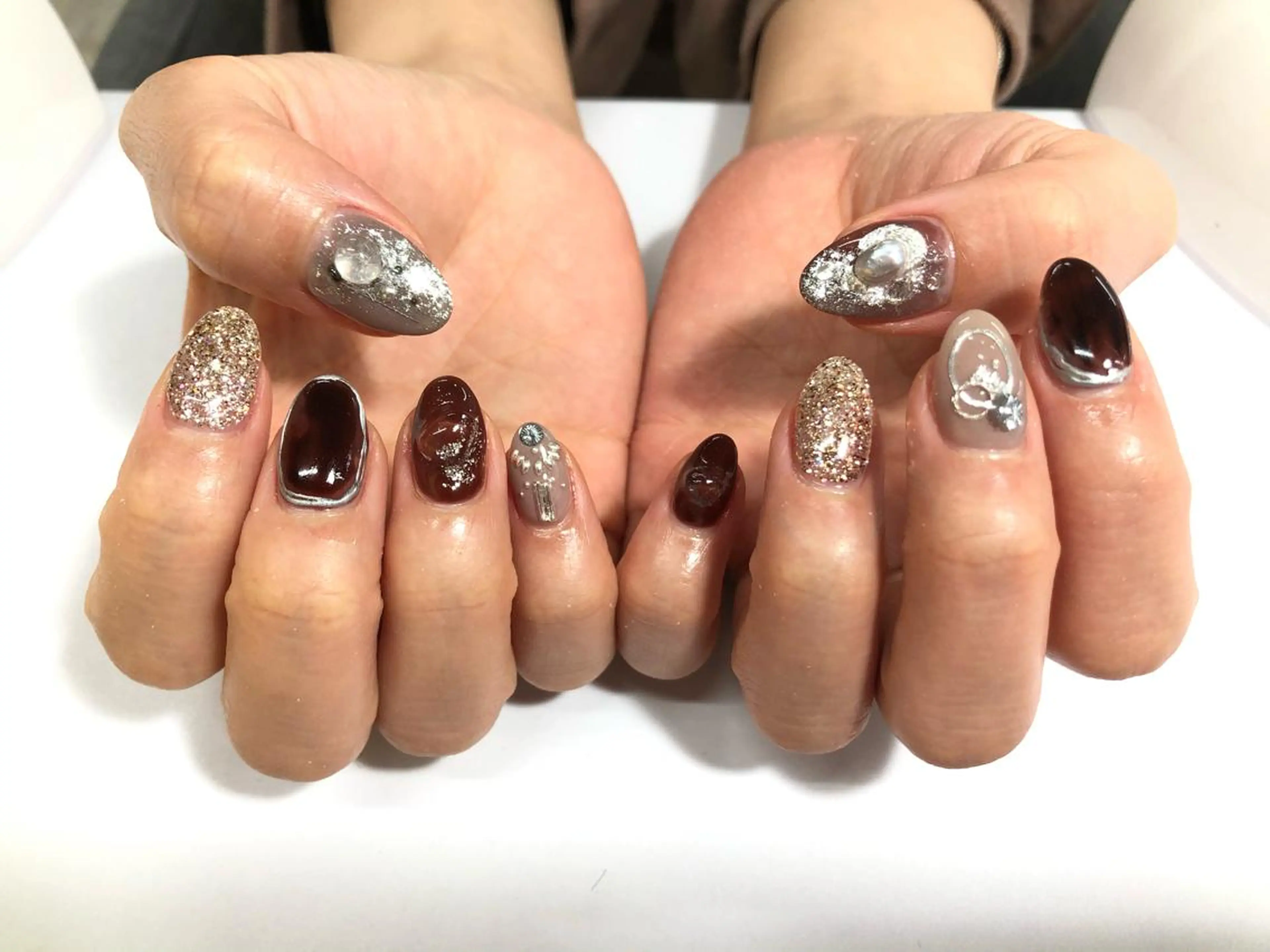 ネイル STELLAR beauty salon天六店所属・こばやし みなのネイルデザイン