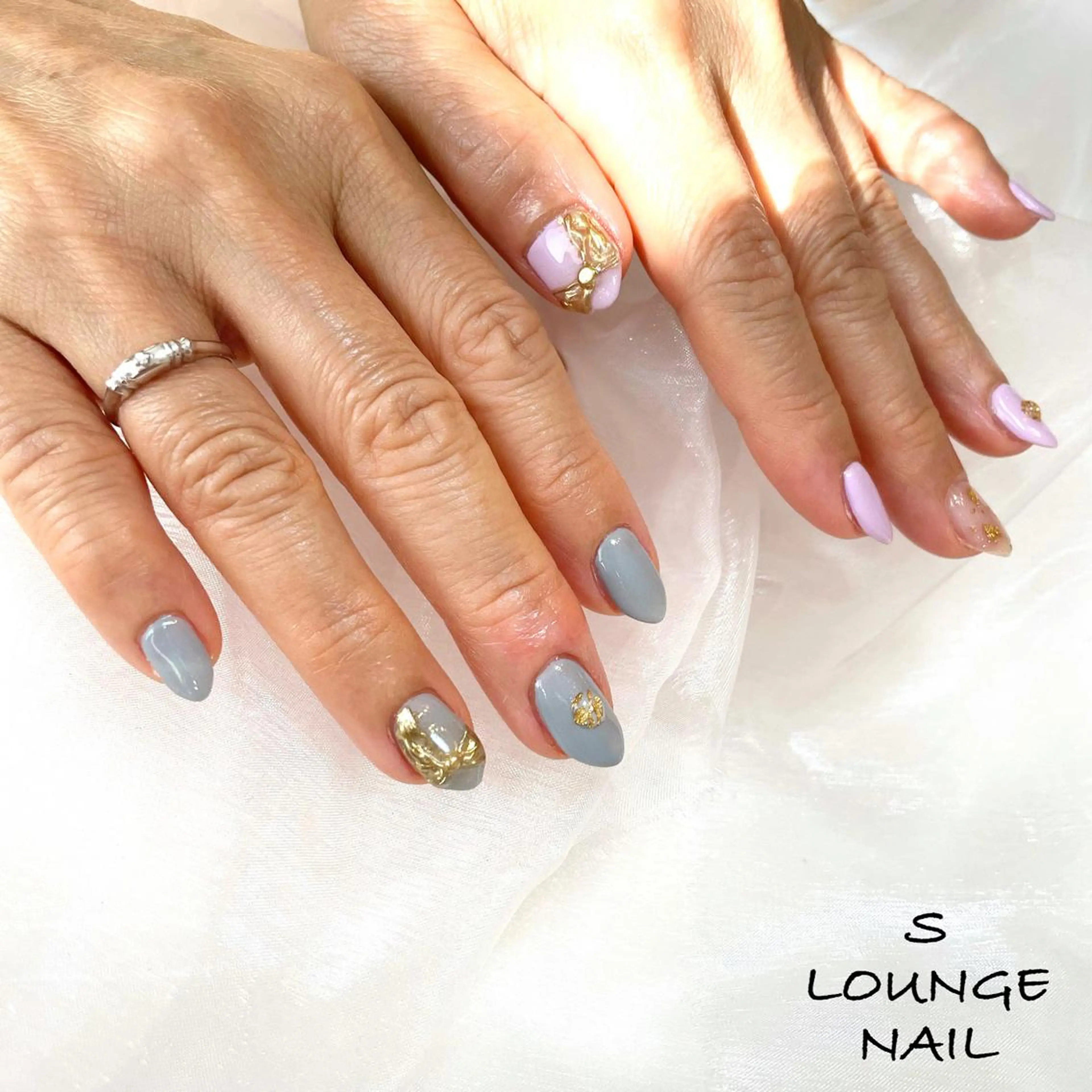 ネイル リボン ハンドネイル フットネイル S LOUNGE NAIL所属・パーツたくさん🍓 SUMIのネイルデザイン