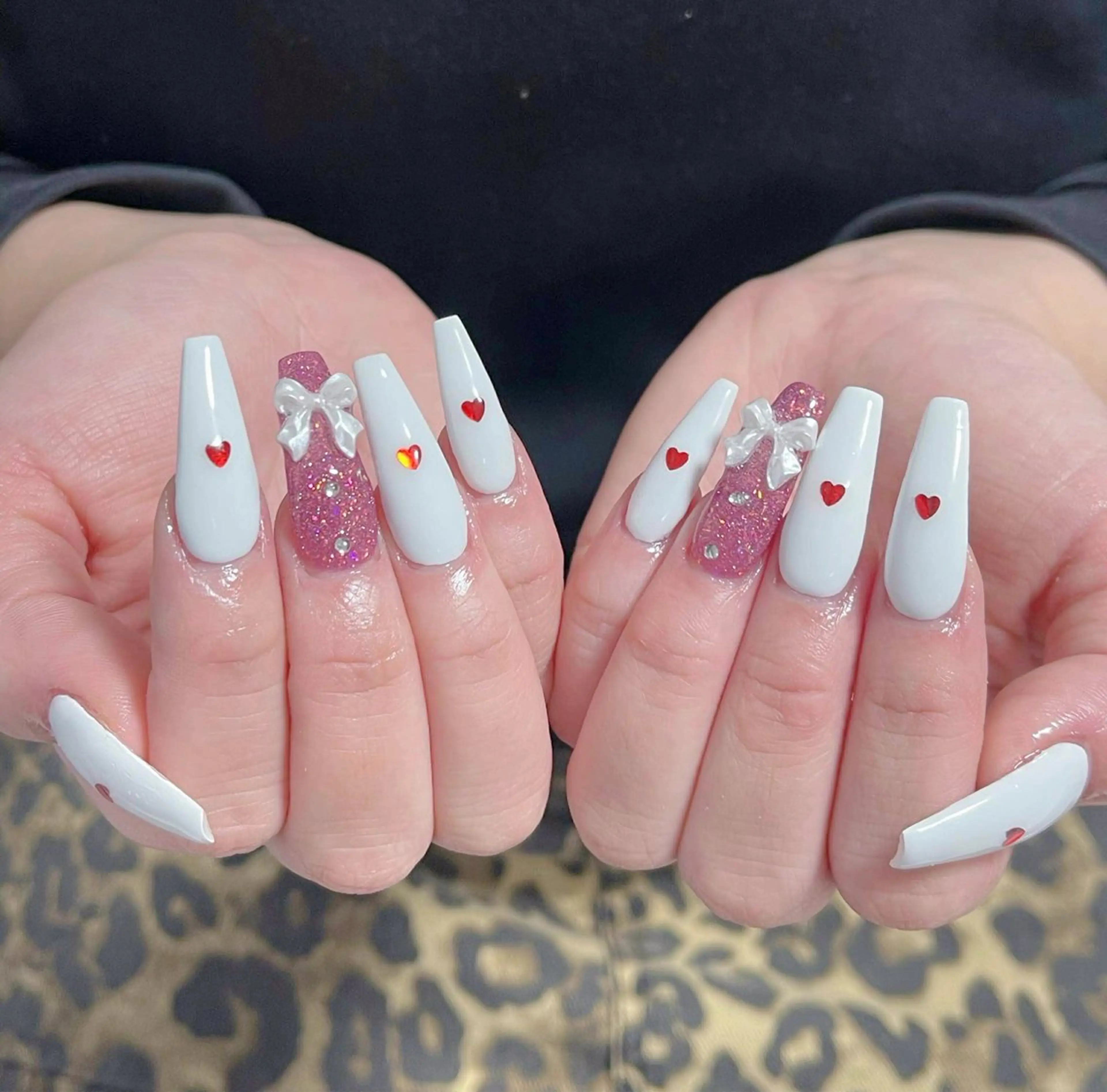 ネイル チークネイル フレンチネイル グラデーション キラキラネイル マグネットネイル ハンドネイル LilyLala Nailsalonのネイルデザイン