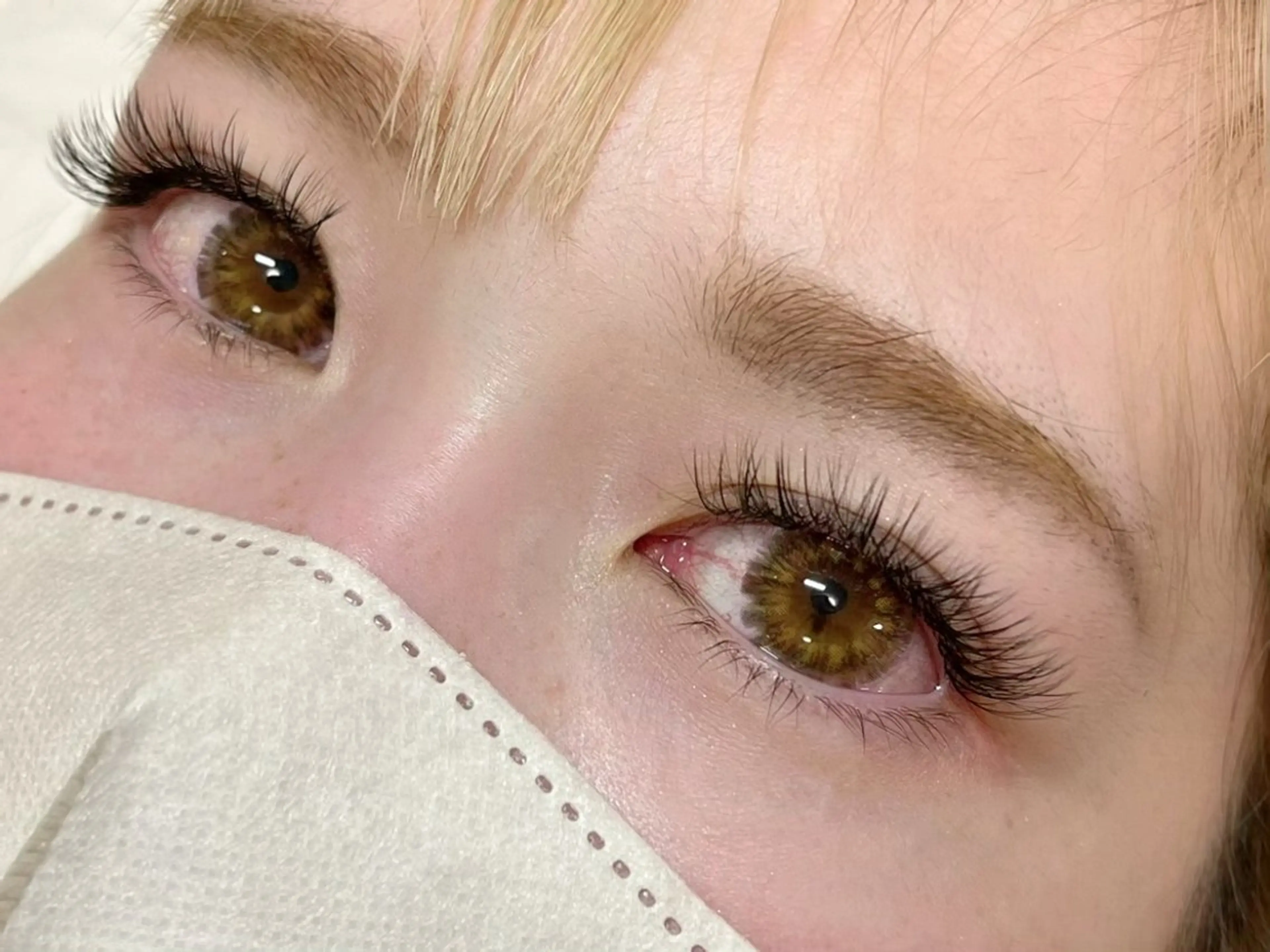 ボリュームラッシュ100束🪶の写真