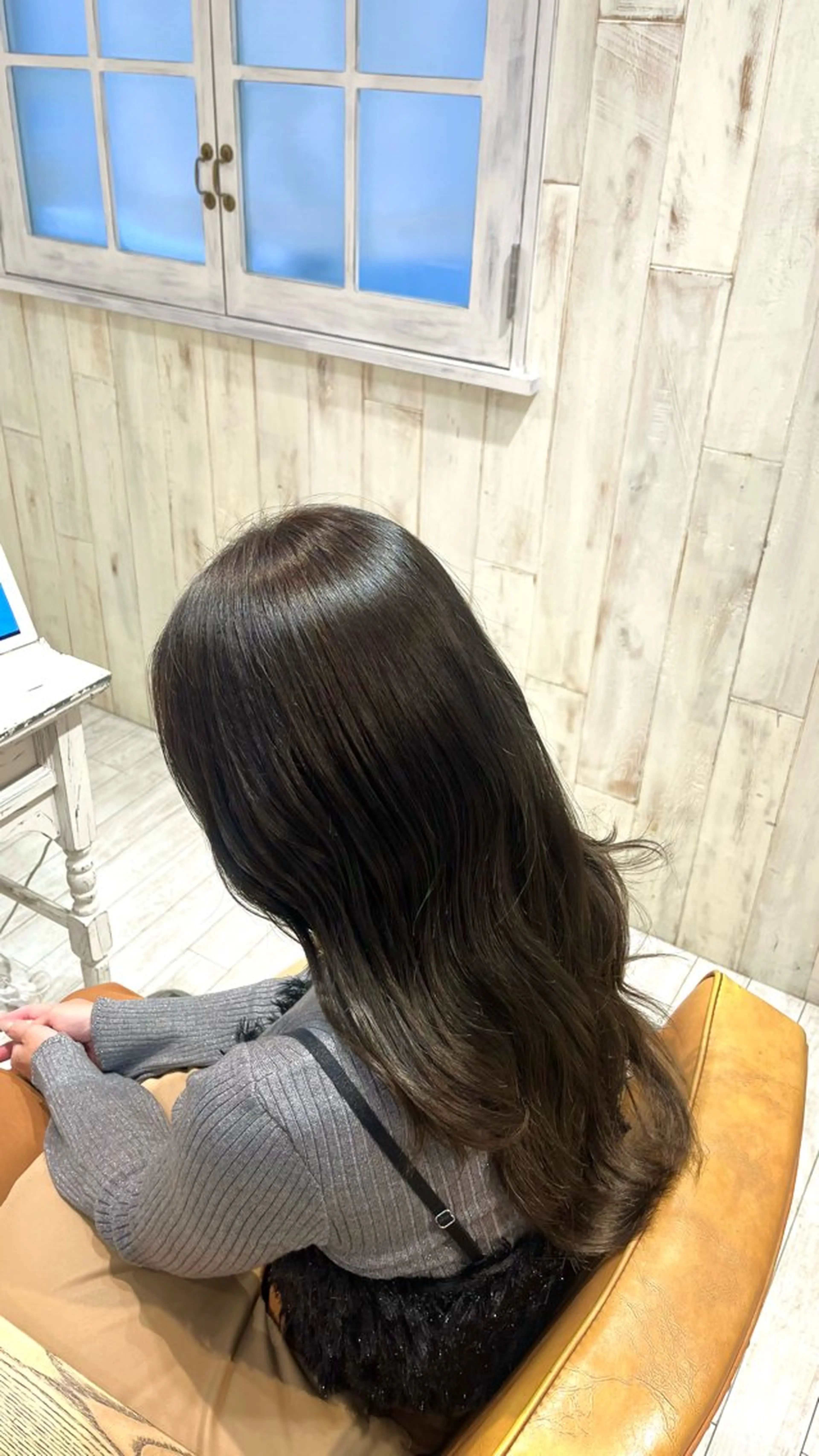 ロング カラー 杉浦 悠月のヘアスタイル