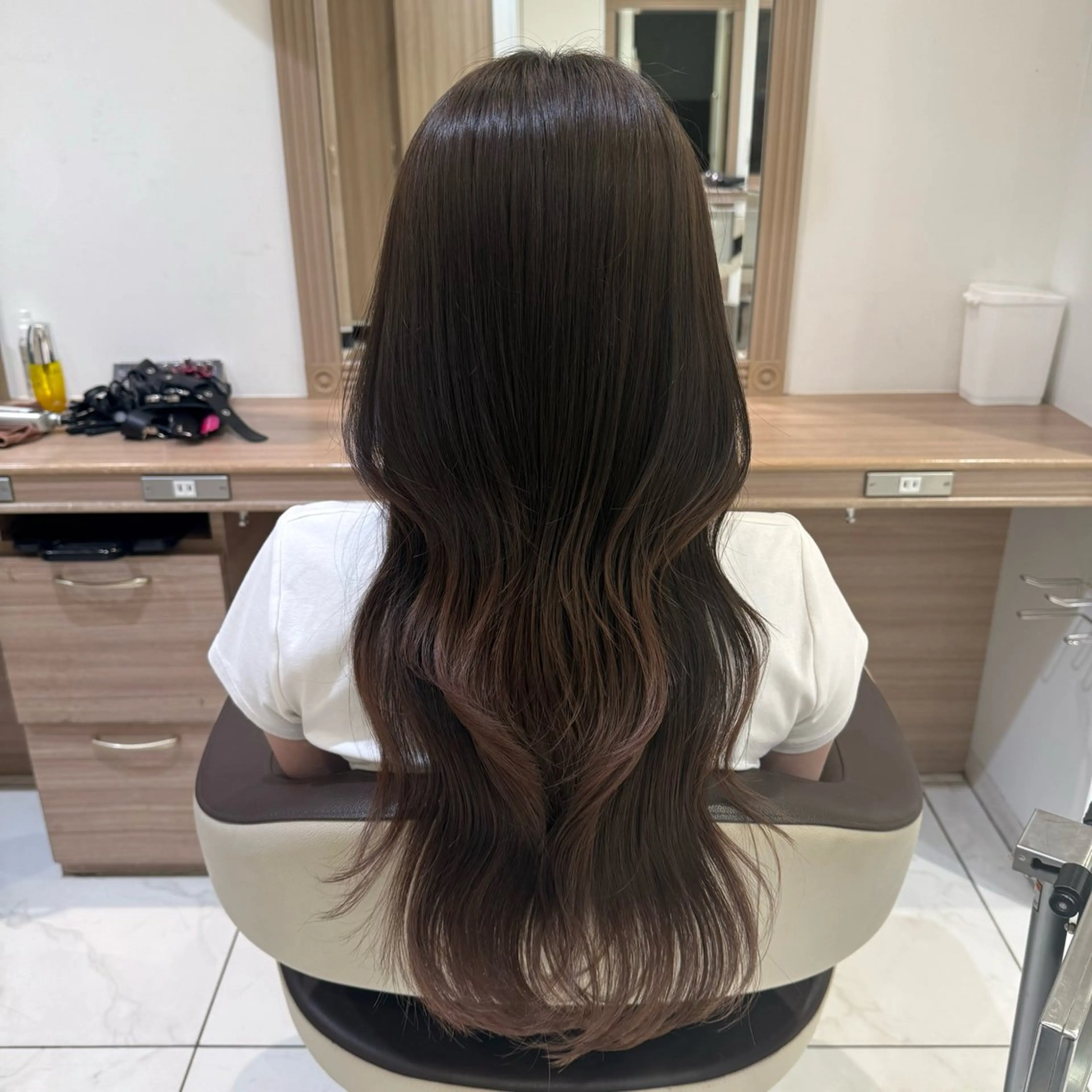 セミロング カラー ヘアアレンジ ヘアカラー メンズカット/ 艶カラー🫧noaのヘアスタイル