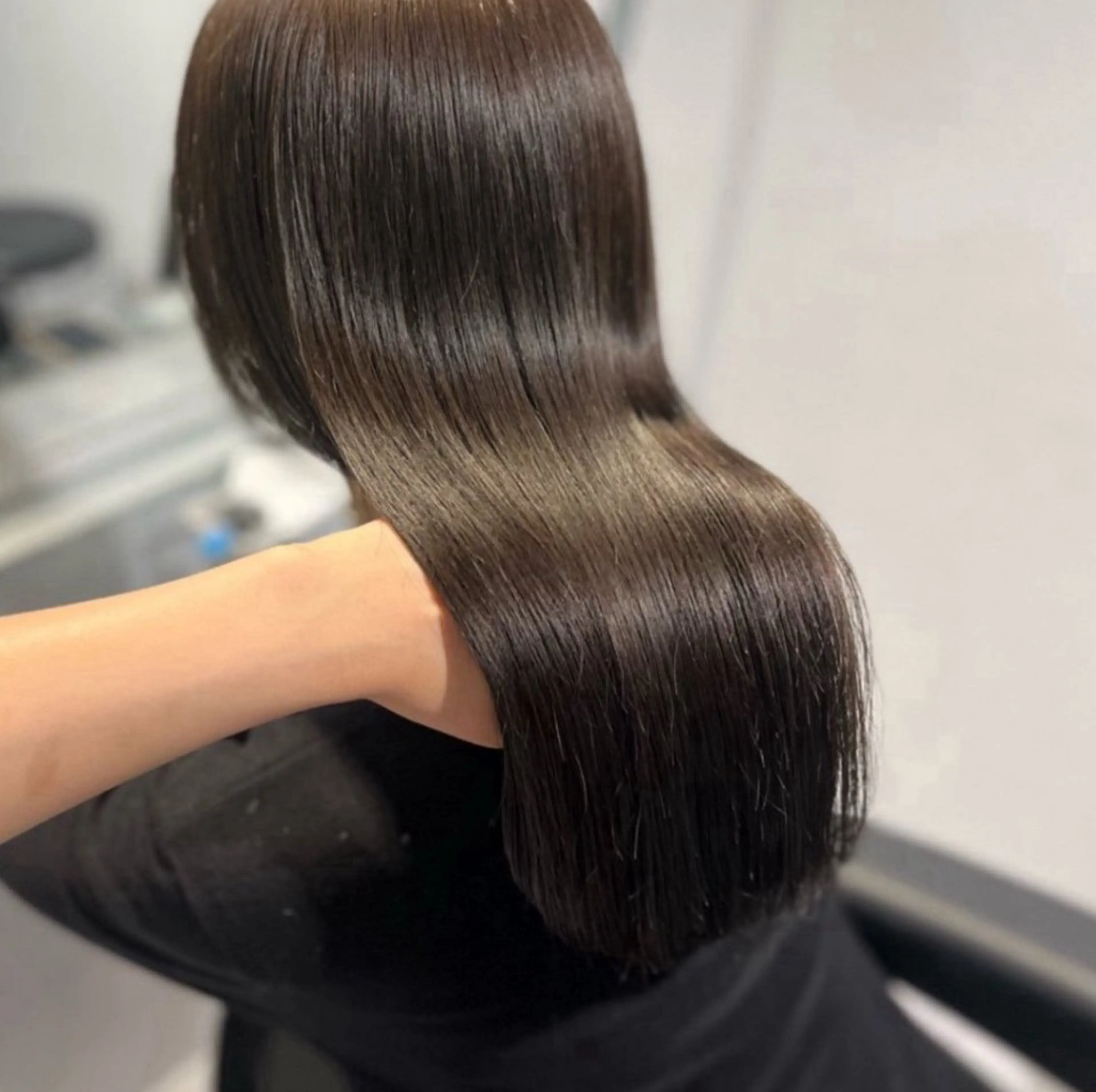 ロング カラー 🫧うる艶トレンド 🫧透明感カラーのヘアスタイル