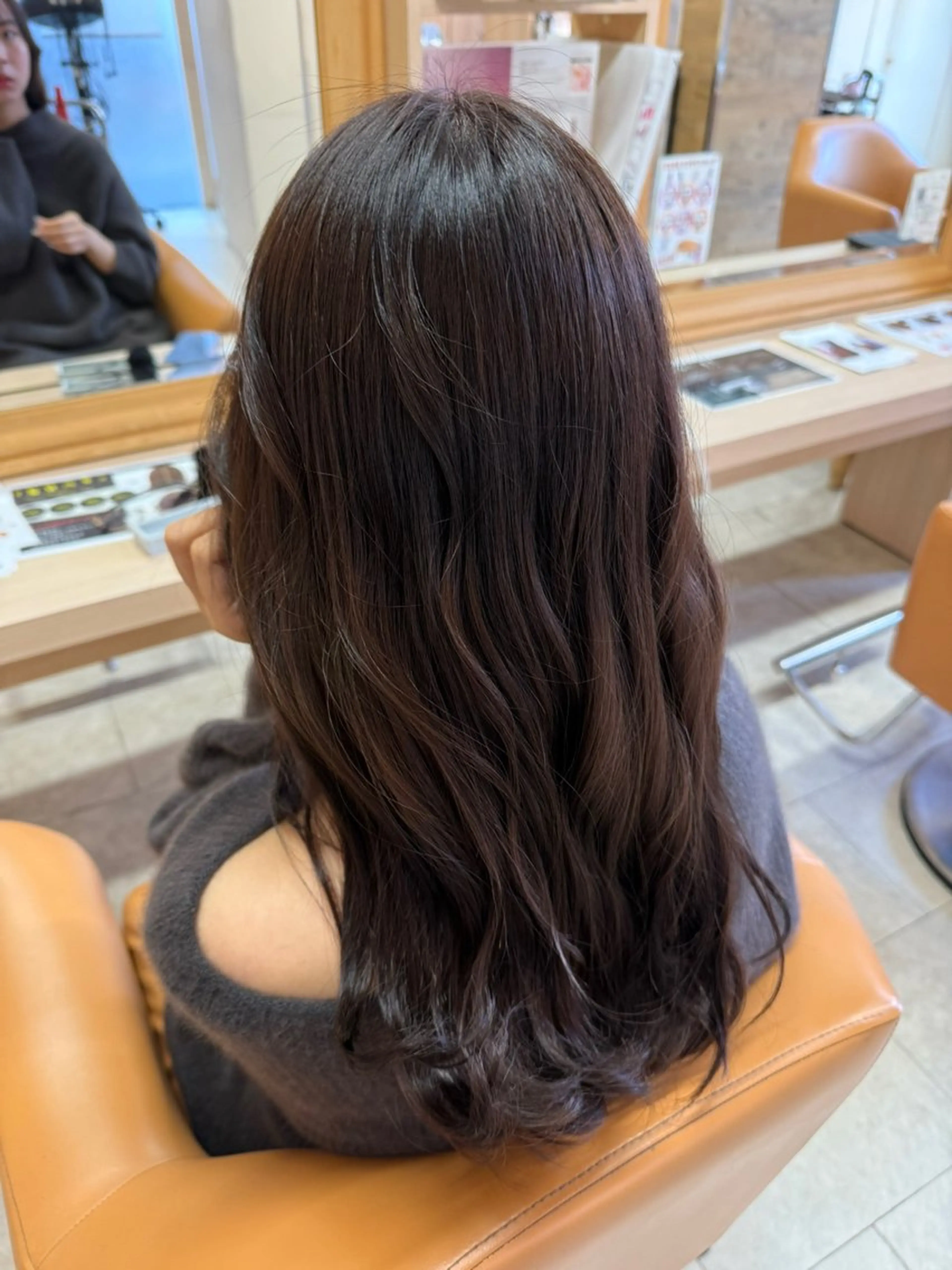 ロング カラー 🩶 AIRA / 透明感カラー 🩶のヘアスタイル
