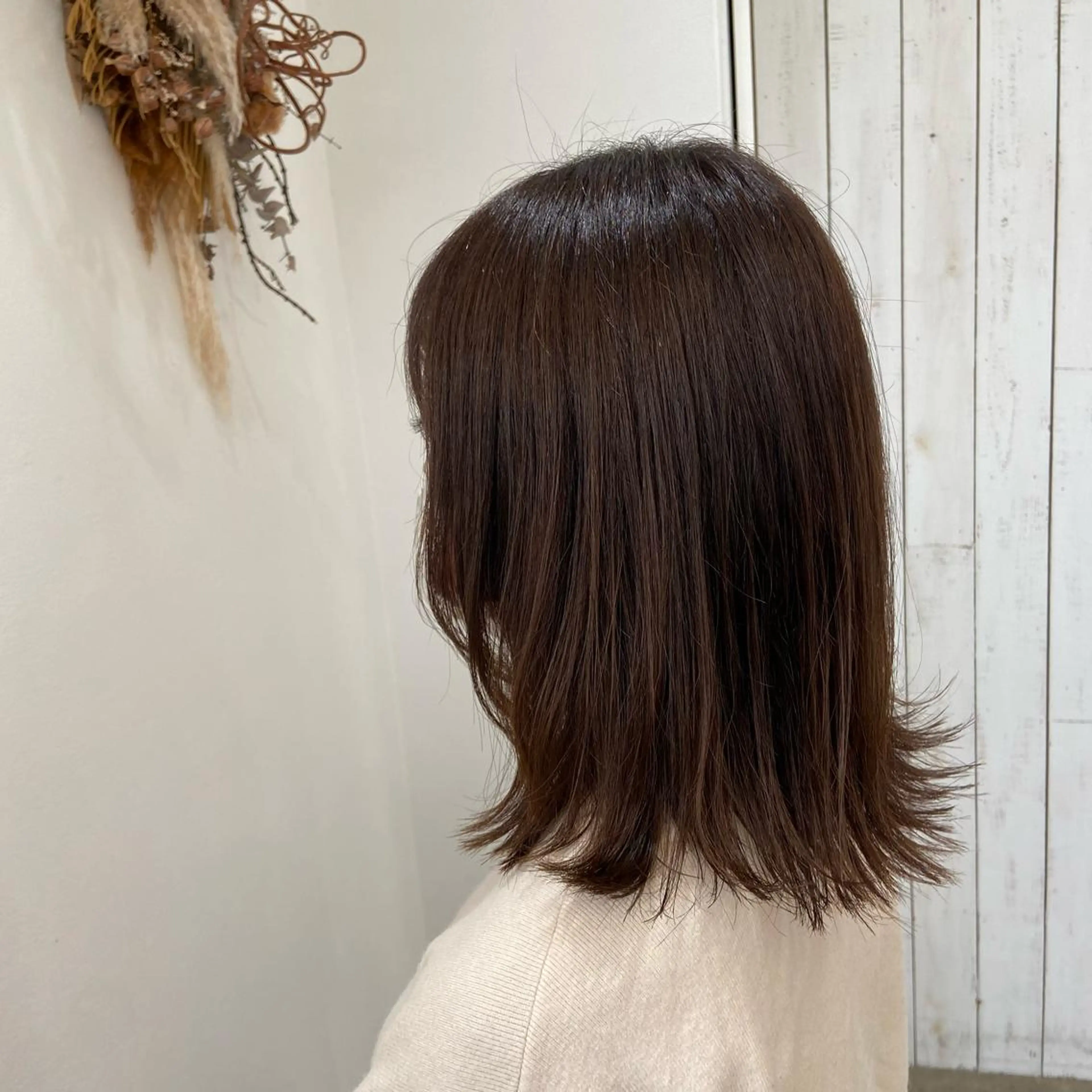 セミロング 顔周りカット レイヤーカット 松本 玲菜のヘアスタイル
