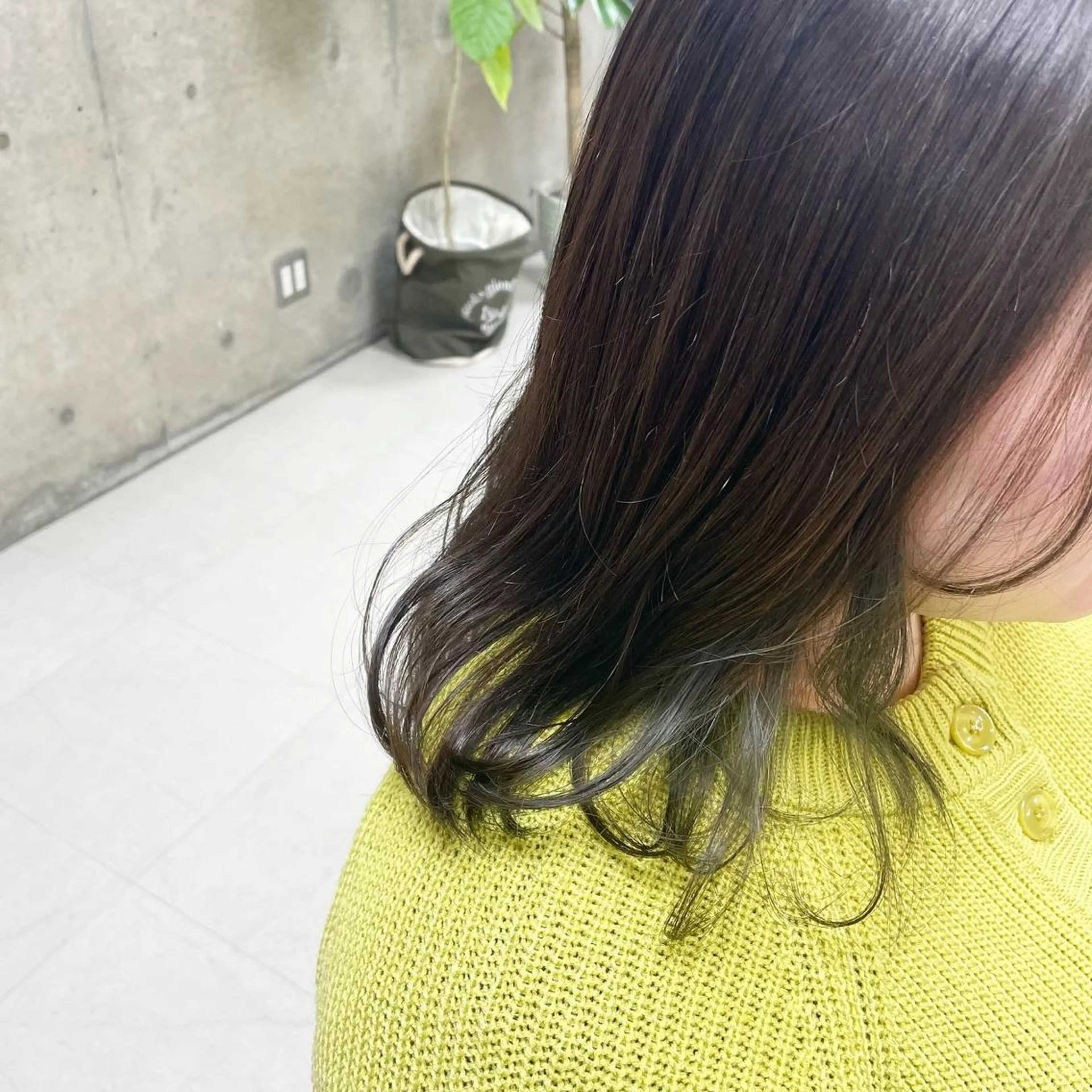 セミロング カラー インナーカラー カット ヘアカラー トリートメント Lemupu所属・坂本 沙也加のヘアスタイル