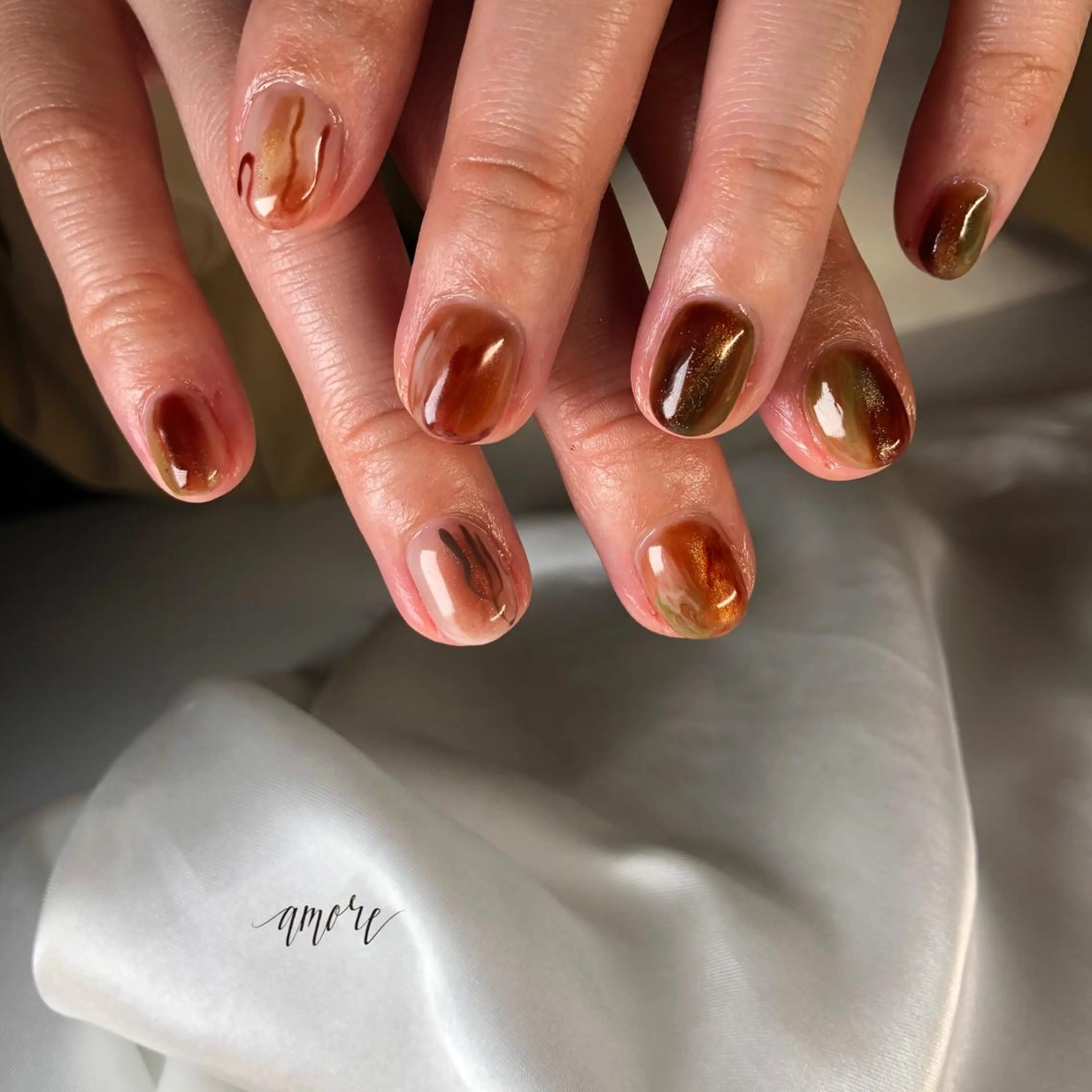 ネイル ジェルネイル 氷ネイル・うるうるネイル マグネットネイル ミラーネイル ニュアンスネイル You kyehwaのネイルデザイン