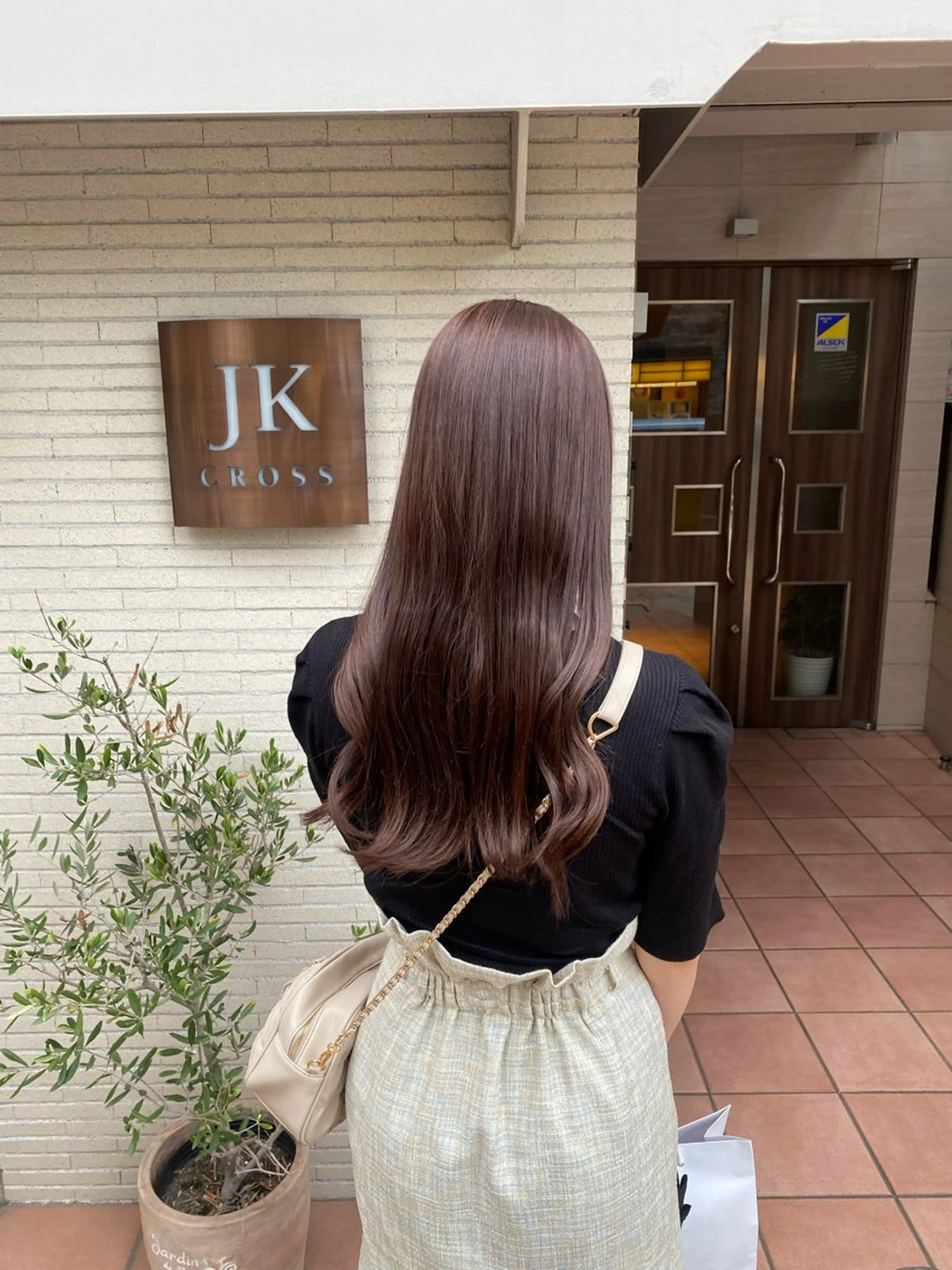 ロング カラー ブリーチ 透明感カラー ダブルカラー ブリーチなしカラー ハイトーンカラー 🍬Rinka🍬のヘアスタイル