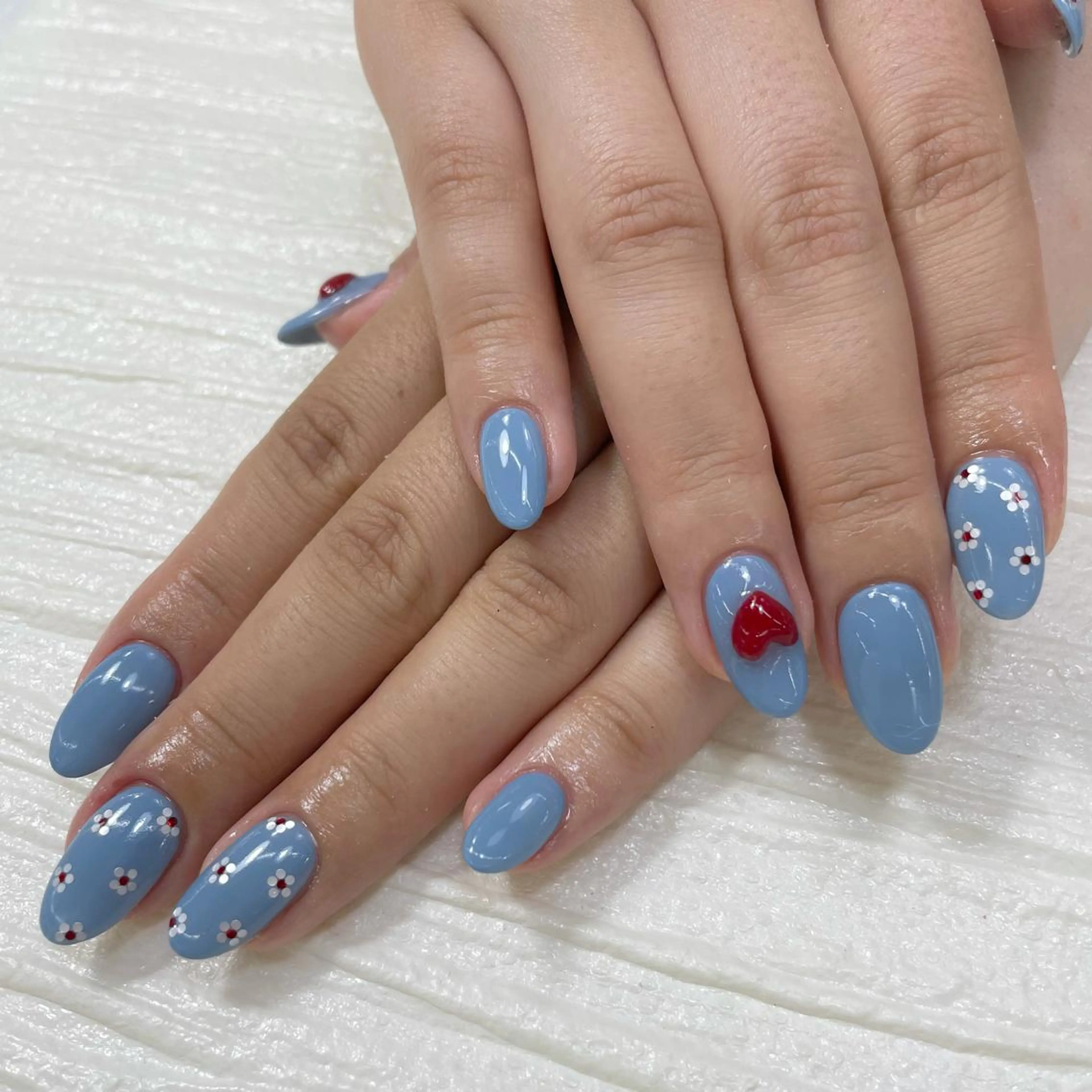 ネイル ブルー ハート Nail Blue512所属・Nailist MINORIのネイルデザイン